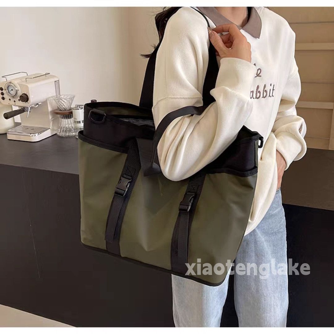 Designer × Japanese Brand unisex military outdoor sports tote messenger bag Size ONE SIZE - 7 Thumbnail