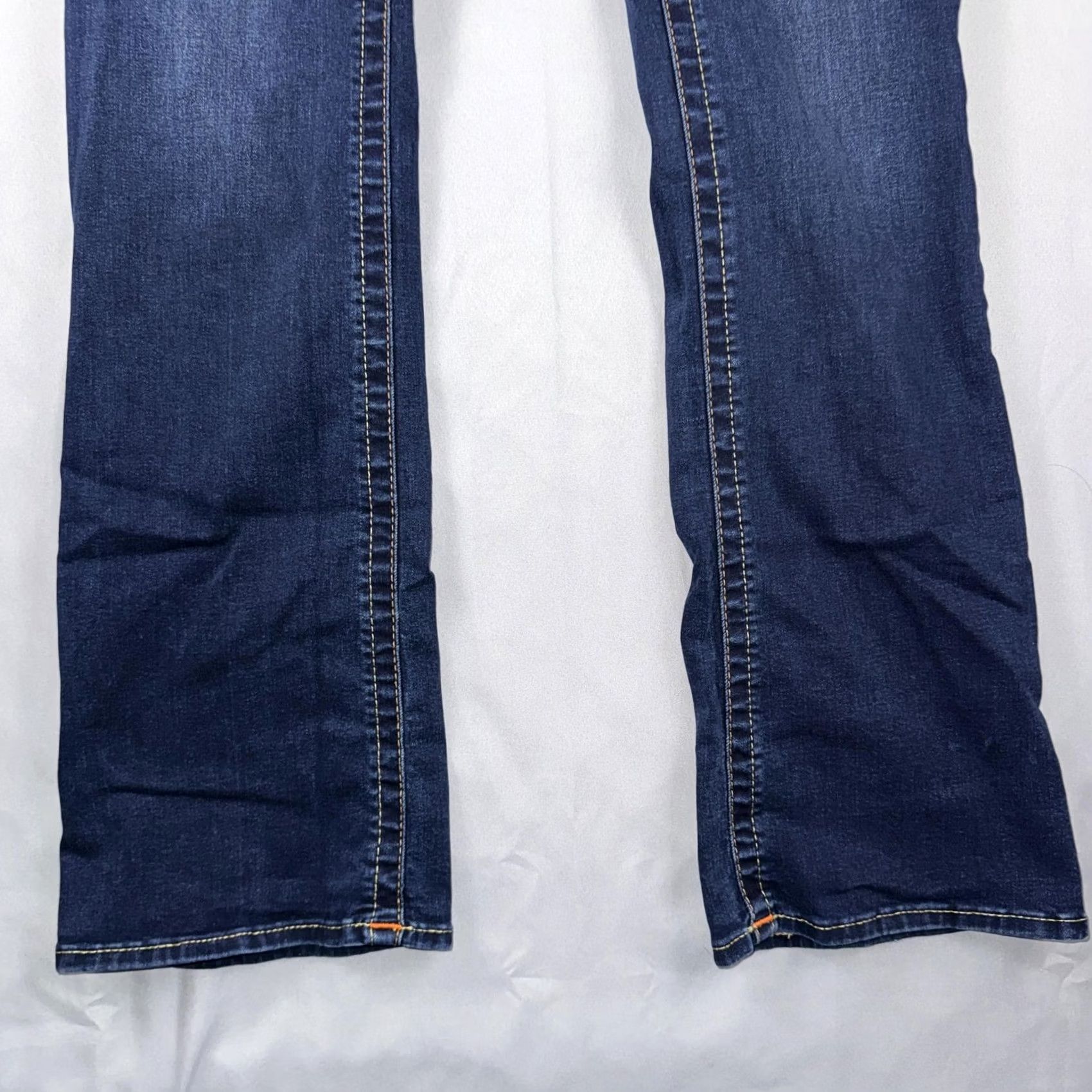True Religion True Religion Jeans Womens 31 Blue Medium Wash Mid Rise Becca Bootcut Denim Size 24" / US 00 / IT 34 - 7 Thumbnail