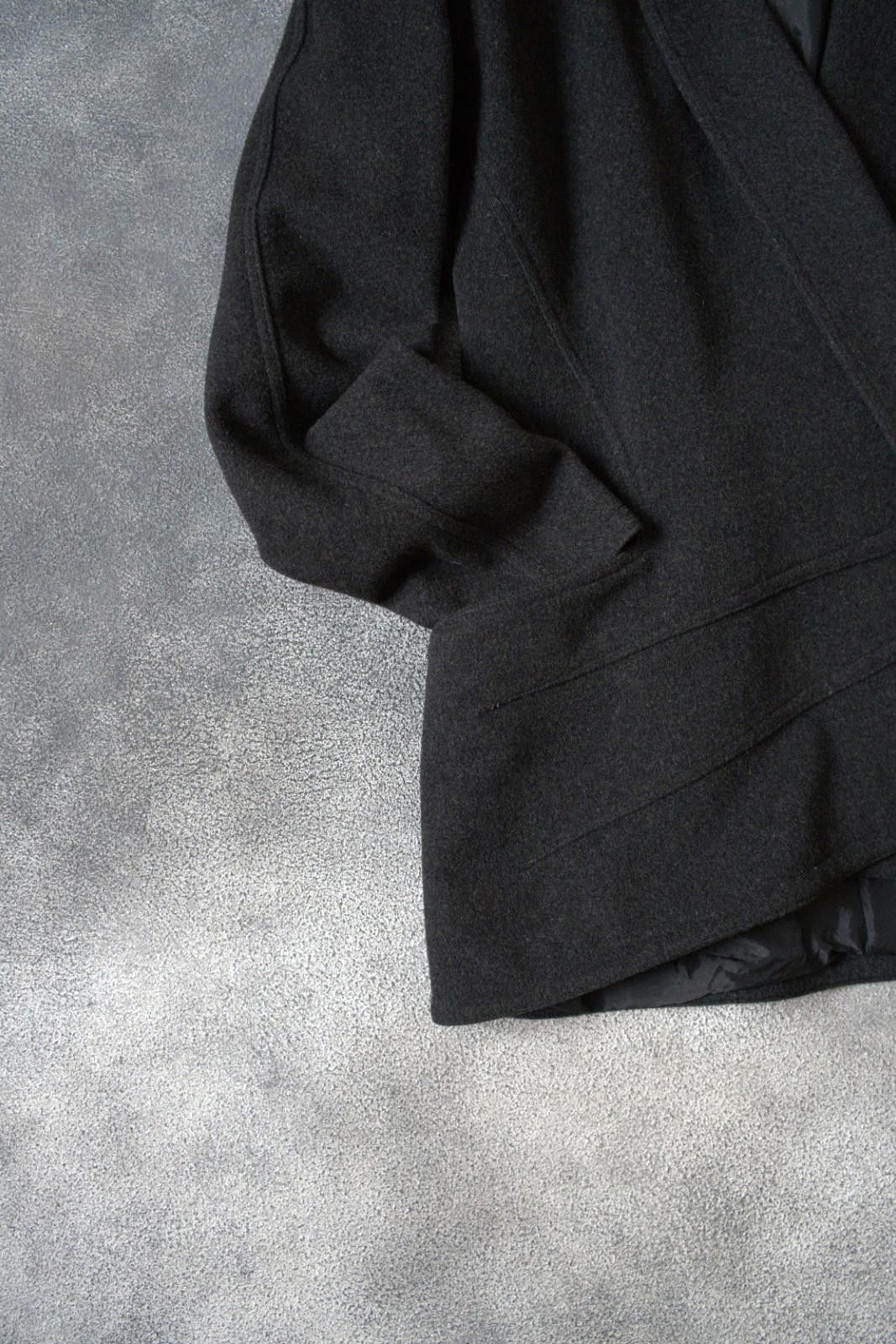 Versace F/W 1986 Gianni Versace Asymmetric Wool / Cashmere Coat Size S / US 4 / IT 40 - 6 Thumbnail