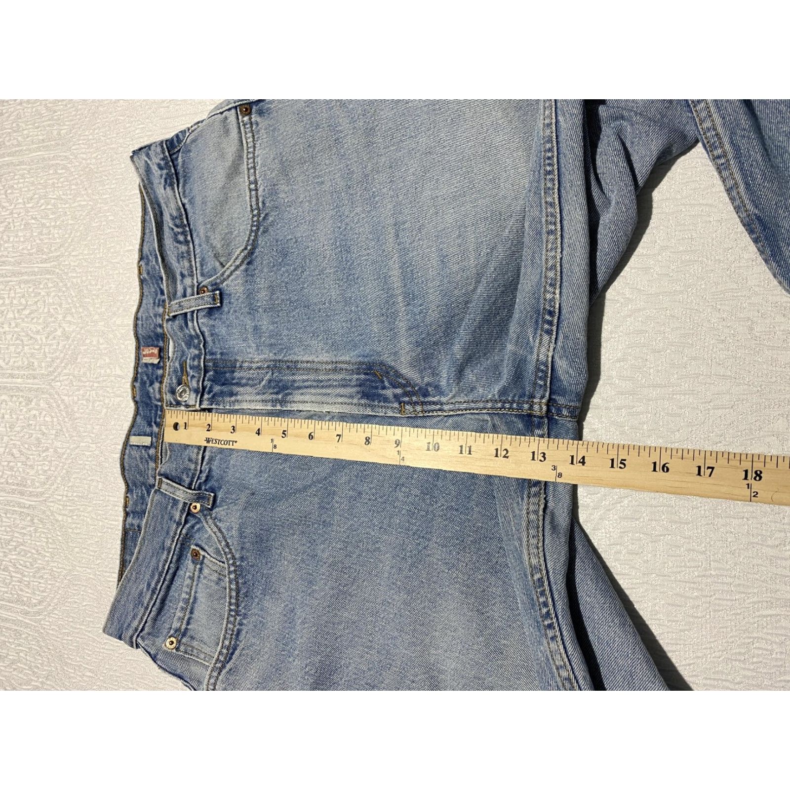 Levi's VINTAGE Levi's Jeans Men's 550 38x32 Blue Relaxed Fit Denim 100% Cotton Made in Brazil Mens Straight Pockets Logo Leather Patch Red Tab 550™ Trending Size US 38 / EU 54 - 7 Thumbnail