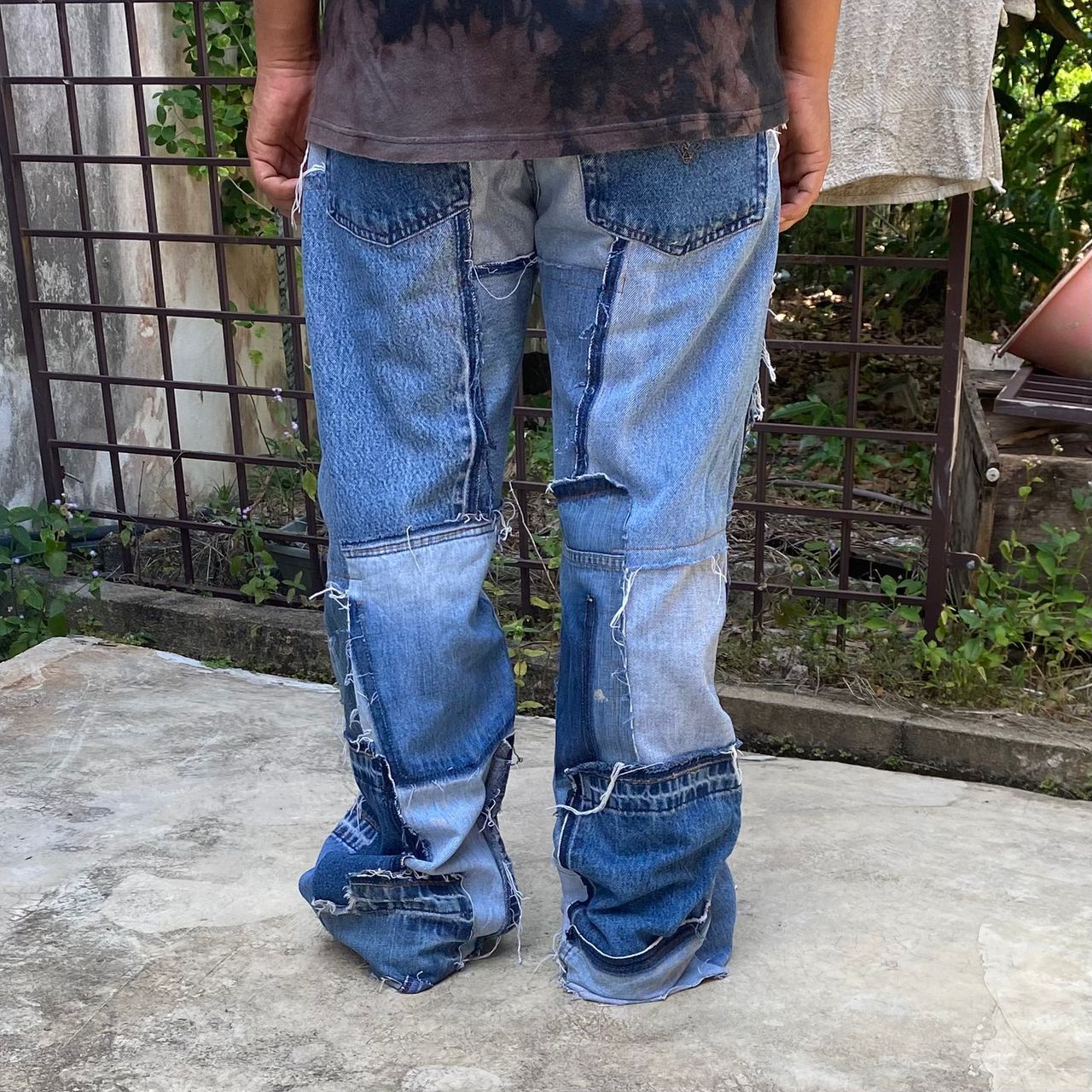 Levi's Vintage Levis 550 Relaxed Fit Patchwork Reworked Denim Size US 33 - 3 Thumbnail