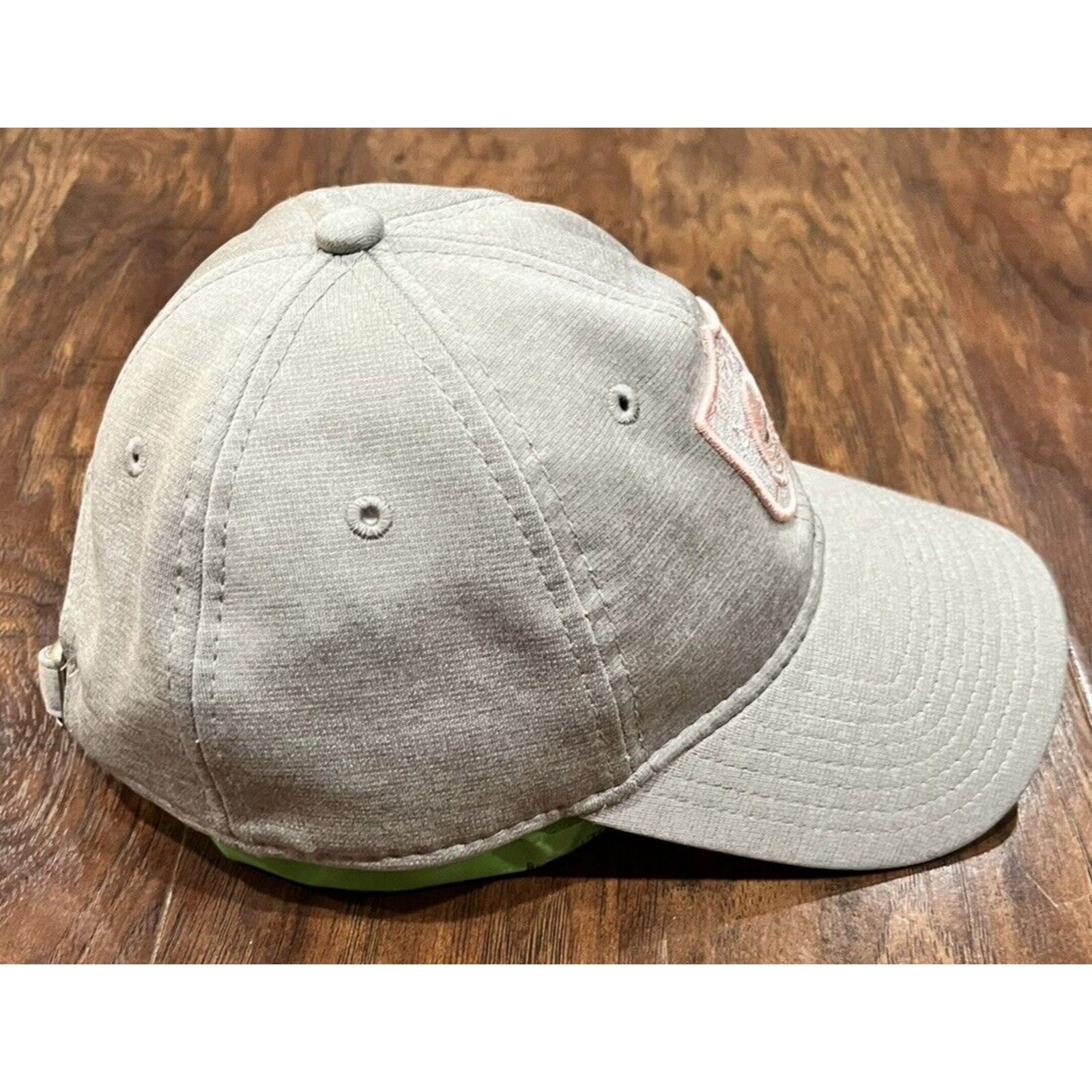 New Era RAIDERS HAT PINK GRAY LOGO NEW ERA WOMEN 9Twenty Strap Back Size ONE SIZE - 5 Thumbnail