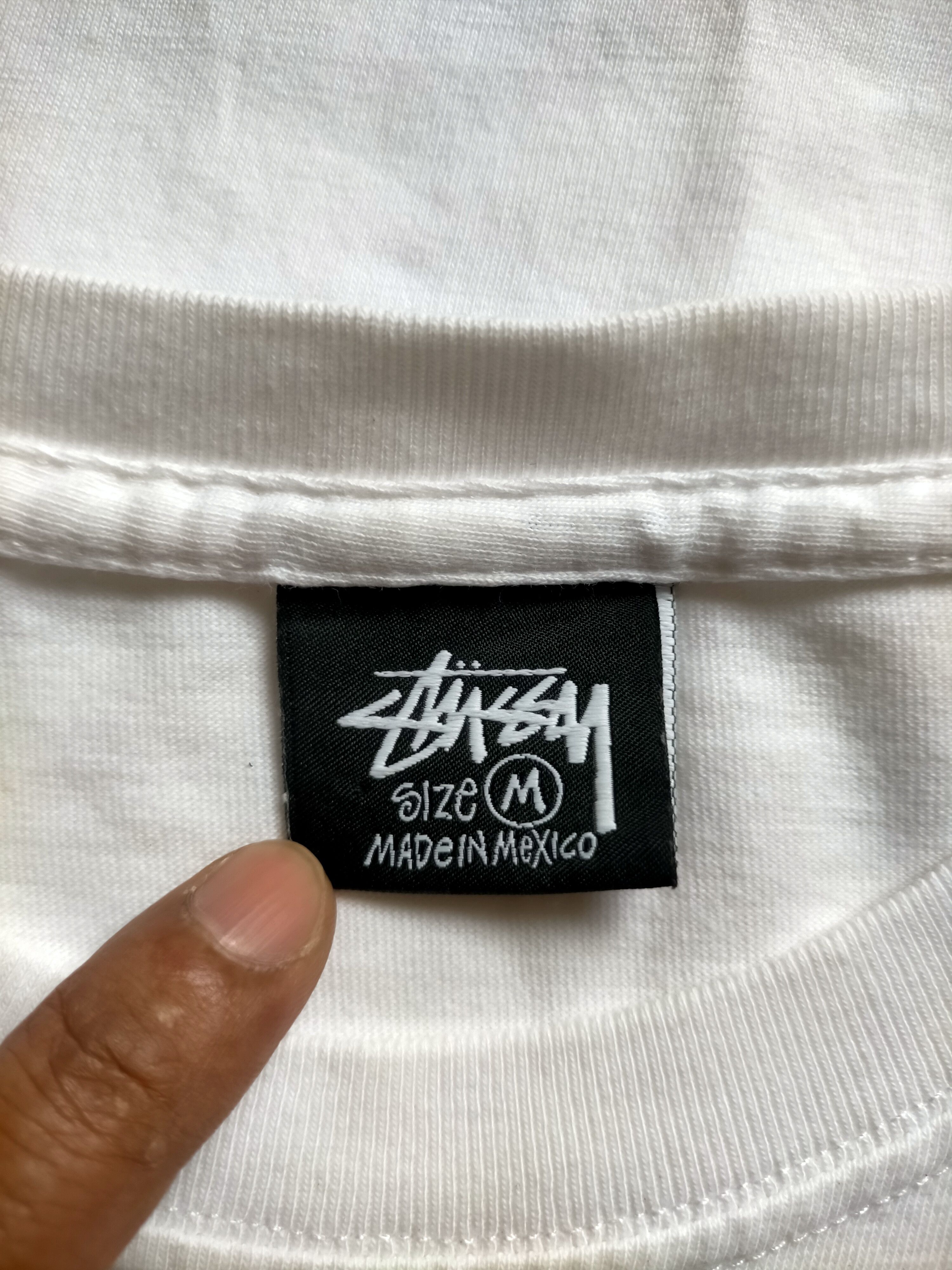 Stussy Stussy Strawberry White Size M Tee Size US M / EU 48-50 / 2 - 12 Thumbnail