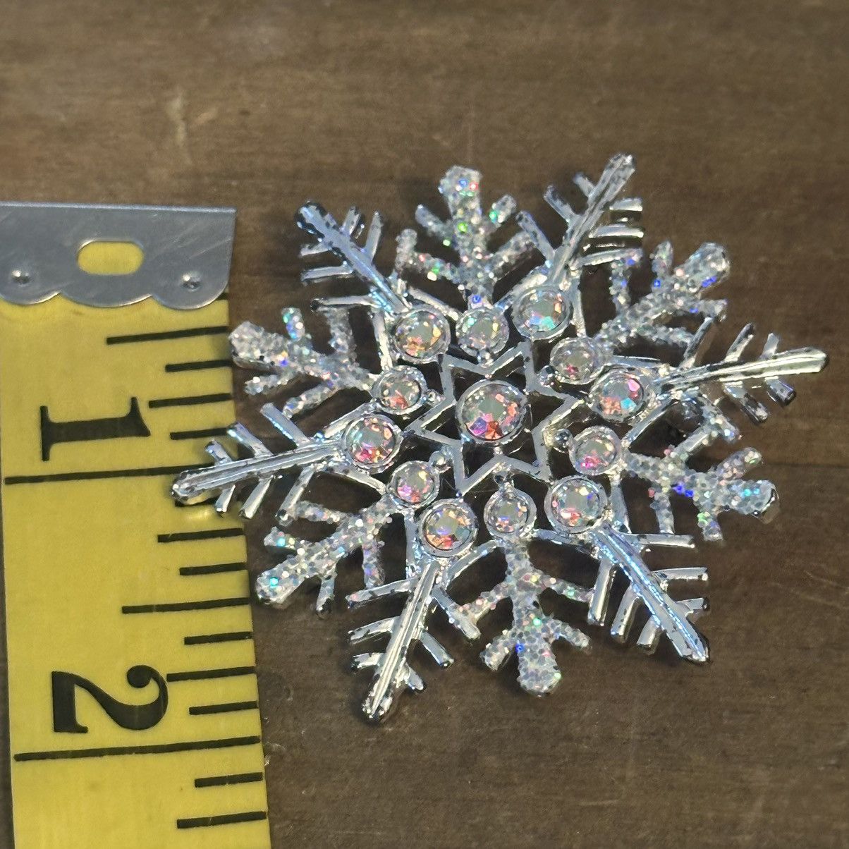Vintage Vintage Avon AB rhinestone snowflake brooch Size ONE SIZE - 3 Thumbnail