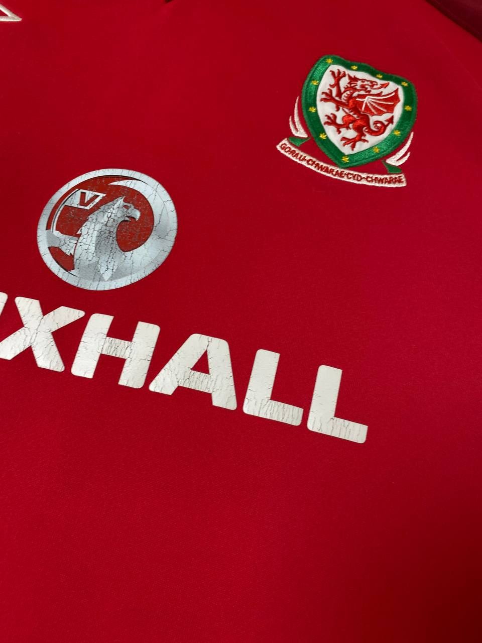 Umbro Wales Training football shirt Size US L / EU 52-54 / 3 - 6 Thumbnail