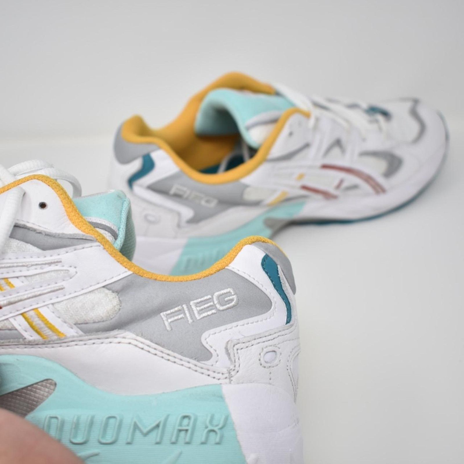 Asics Asics Gel Kayano 5 x Ronnie Fieg “Oasis” Size US 11 / EU 44 - 2 Thumbnail