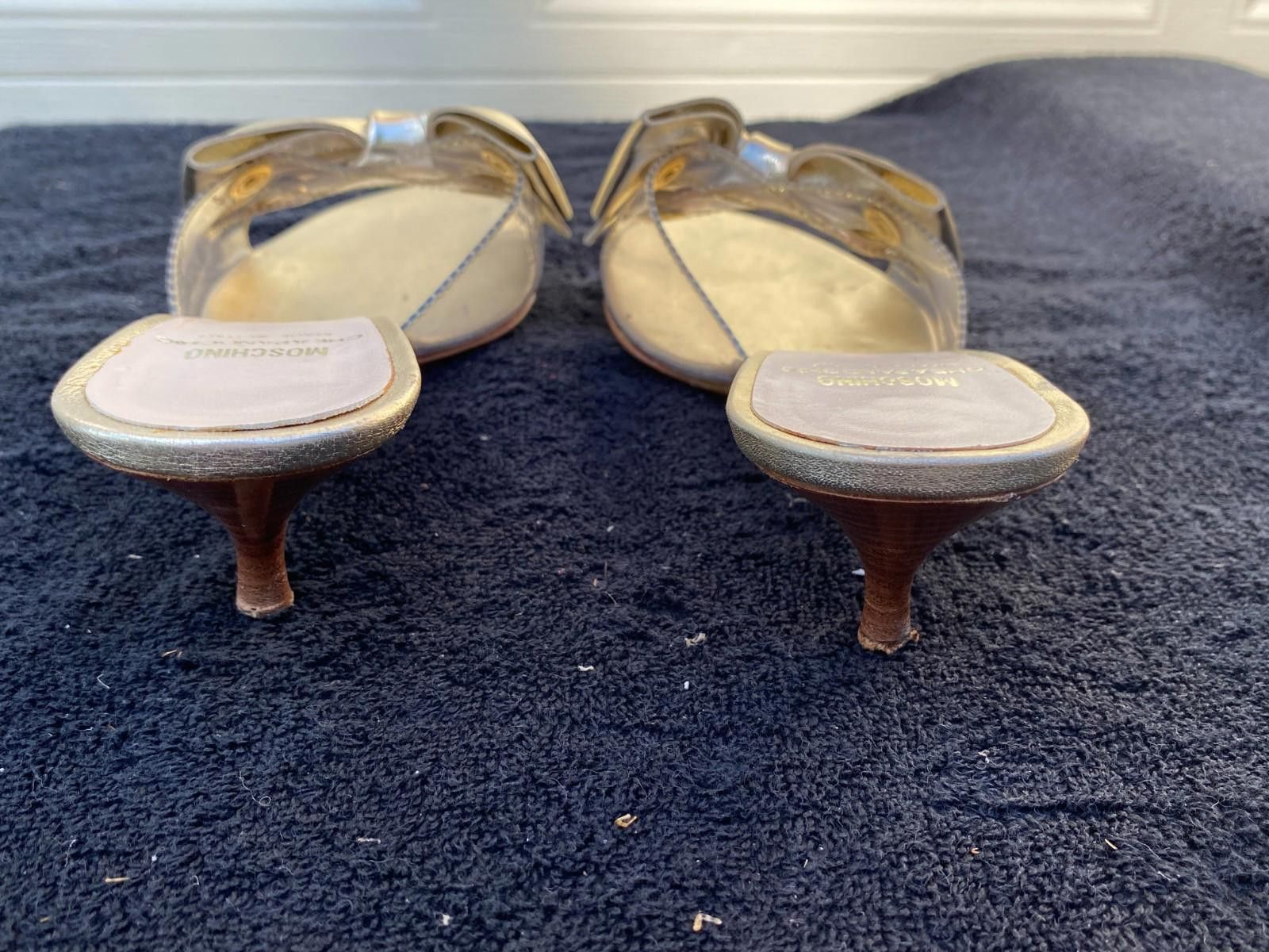 Moschino Moschino Gold Bow Slip-On Sandals Women's Size 38.5/8 (S634) Size US 8 / IT 38 - 2 Thumbnail