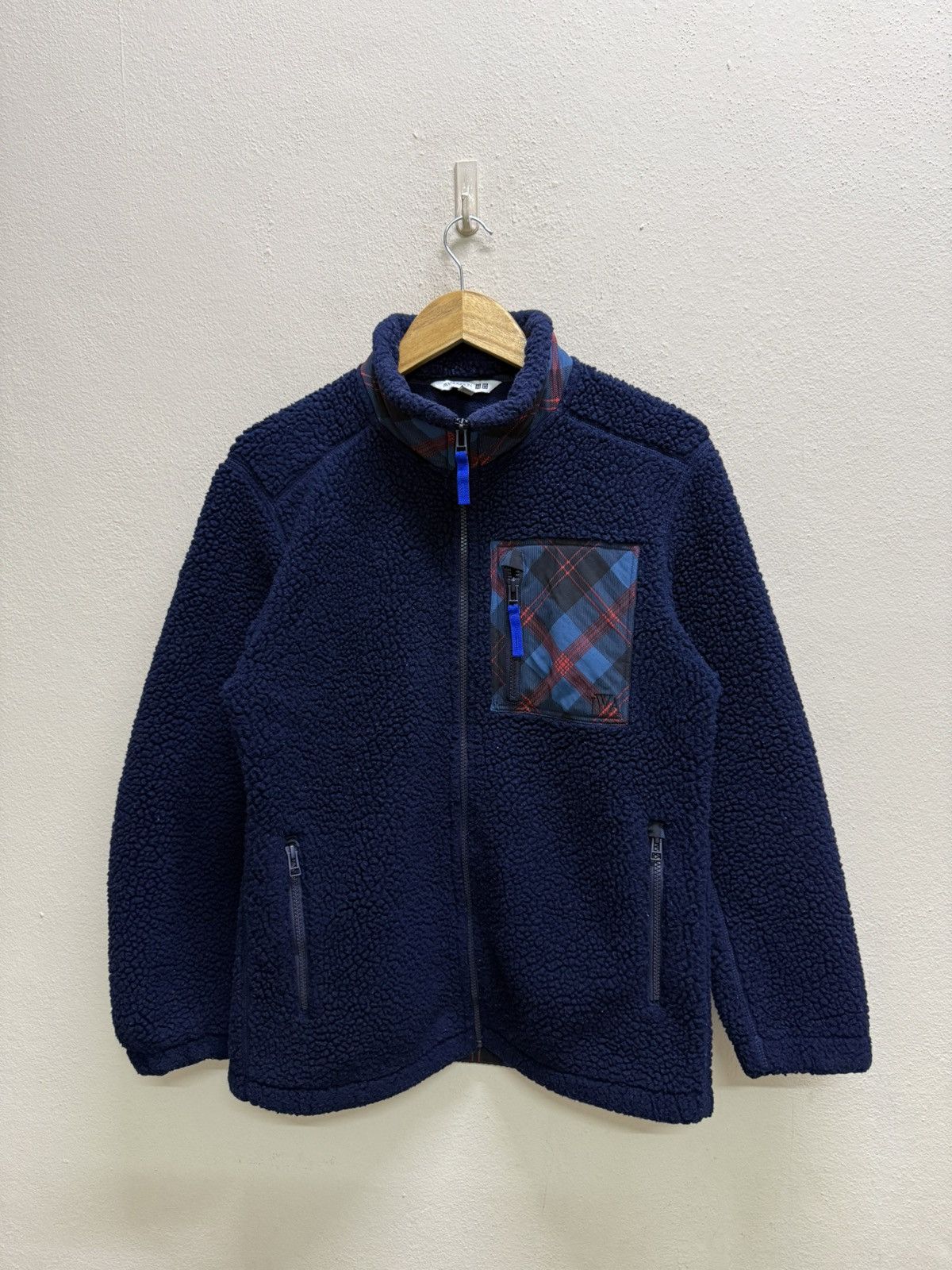 JW Anderson × Uniqlo Jw anderson uniqlo shearling sherpa fleece zip up sweater Size US S / EU 44-46 / 1 - 19 Thumbnail