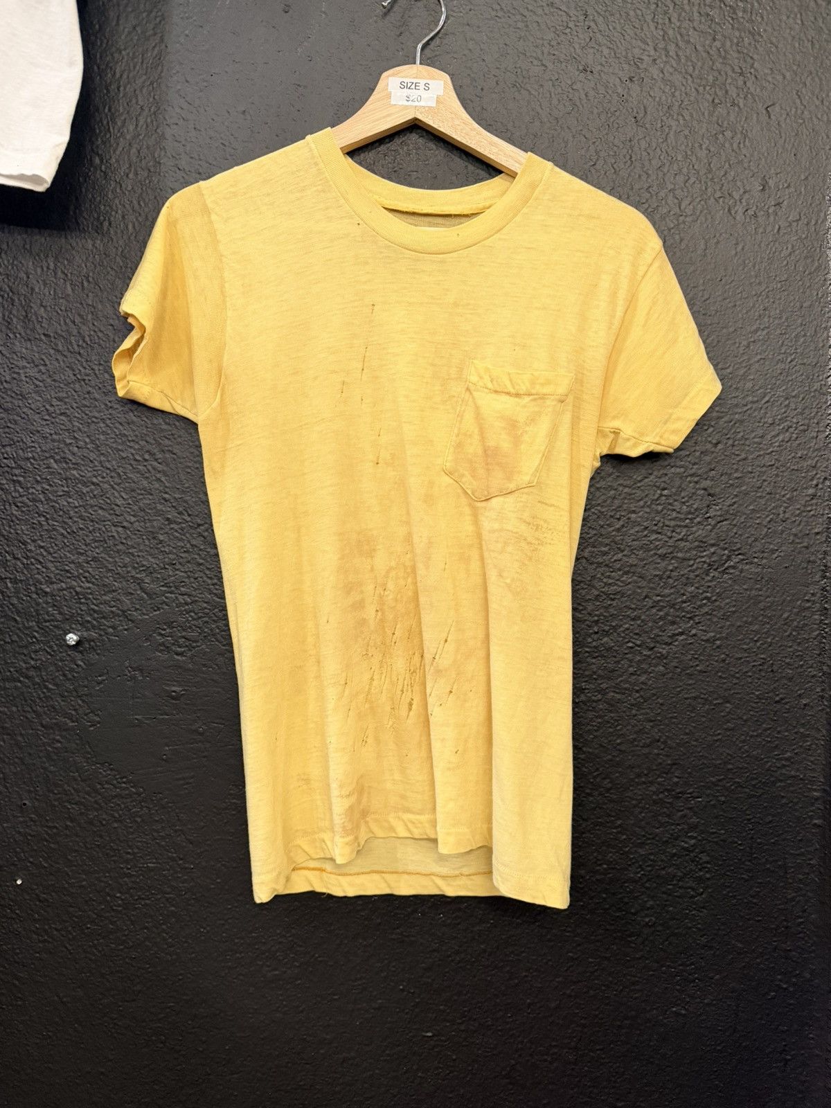 Vintage Vintage Blank Pocket T shirt 80s Size US S / EU 44-46 / 1 - 1 Thumbnail