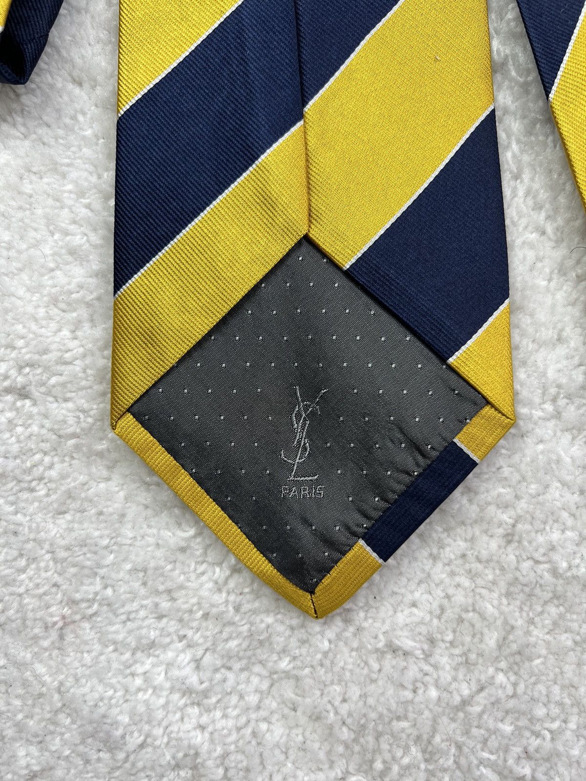 Yves Saint Laurent Vintage YSL Yves Saint Laurent Silk Geometric Luxury Tie Size ONE SIZE - 8 Thumbnail