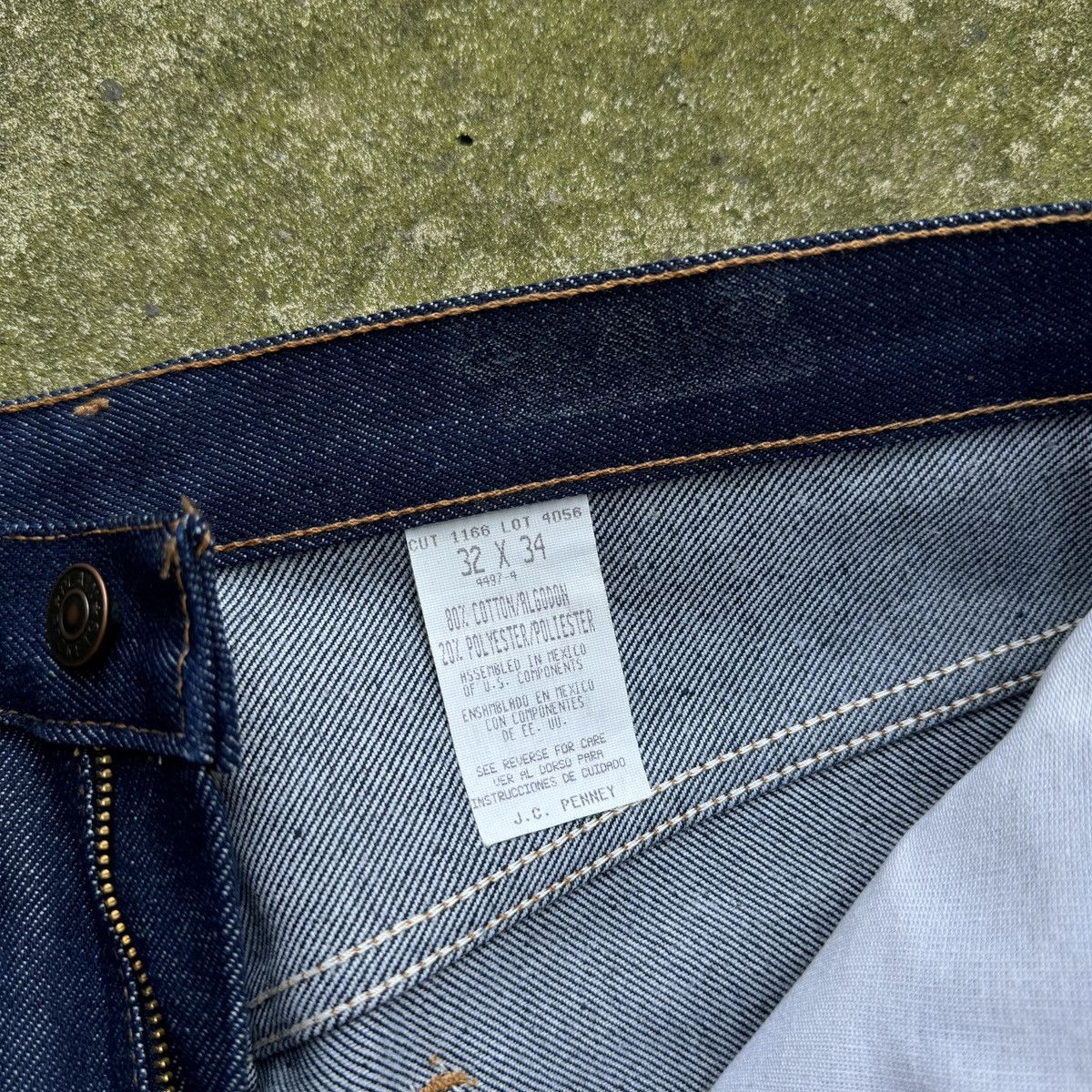 Vintage 80s Plain Pockets Raw Denim Flare Jeans Size US 32 / EU 48 - 7 Thumbnail