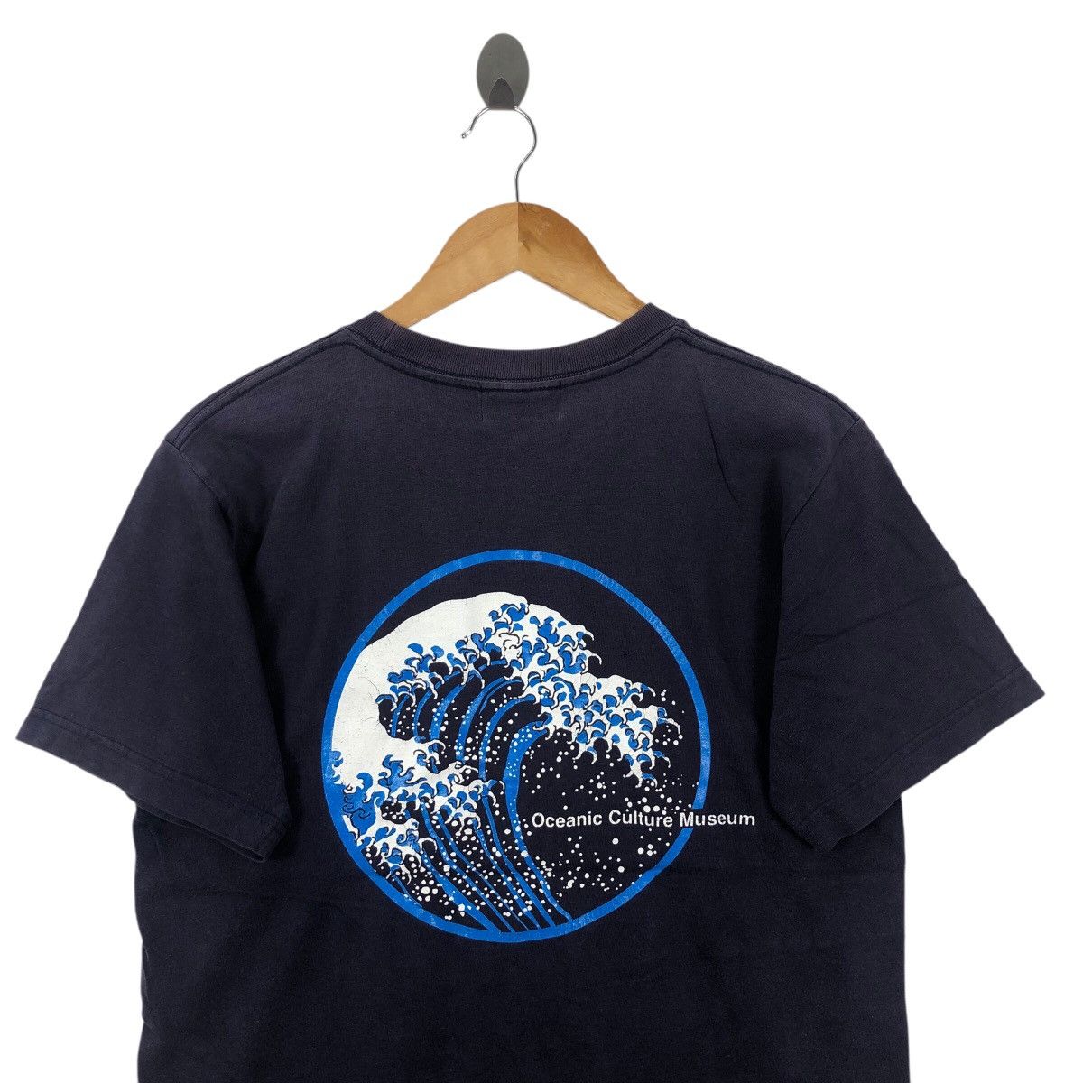Vintage Vintage Ocean Culture Museum Art T Shirt Hokusai Size US M / EU 48-50 / 2 - 2 Thumbnail