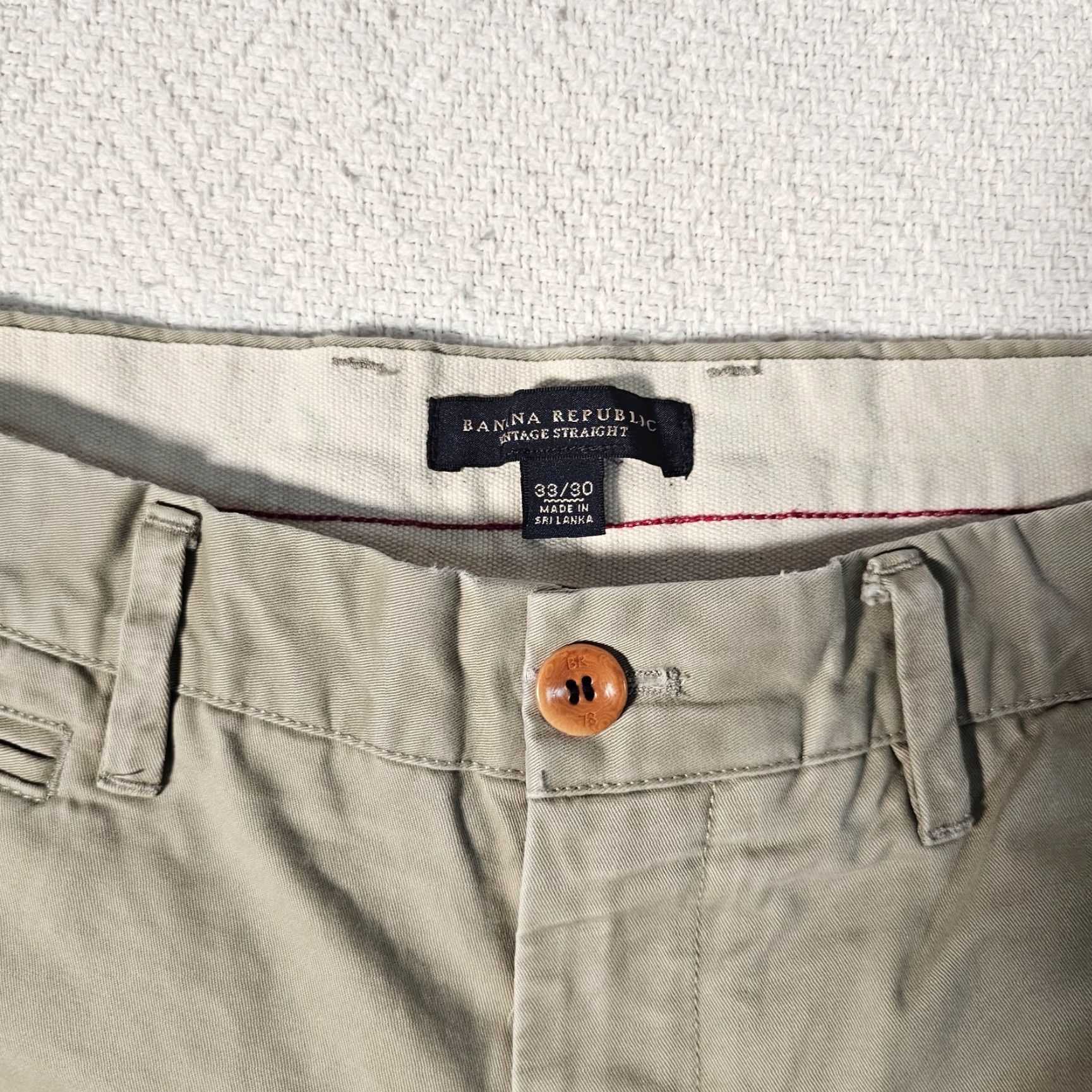 Banana Republic Banana Republic Men's Chino Pants Size 33x30 Beige Straight Flat Front Cotton Store Stock Size US 33 - 3 Thumbnail