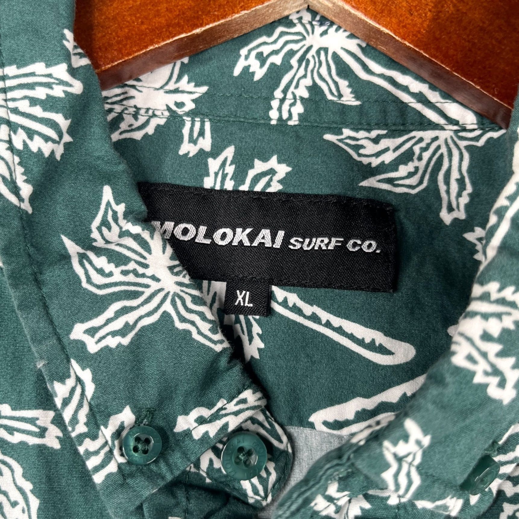 Vintage Molokai Surf Co. Shirt XL Green Palm Tree Print Casual Button Up Short Sleeve Size US XL / EU 56 / 4 - 2 Thumbnail