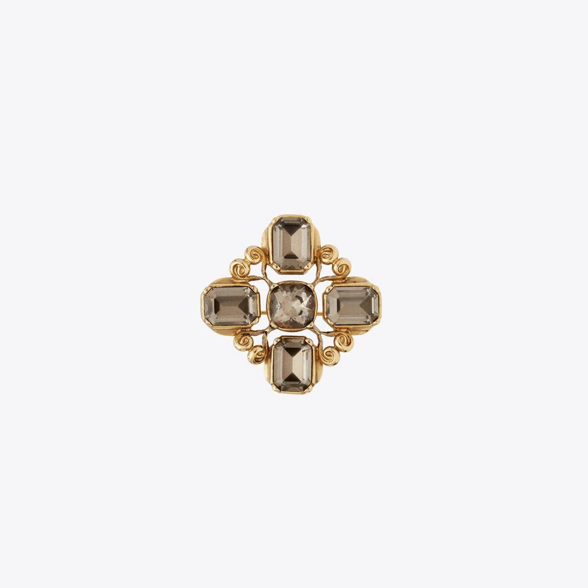 oc11z10524 Size: OS Baroque Cross Brooch in Metal