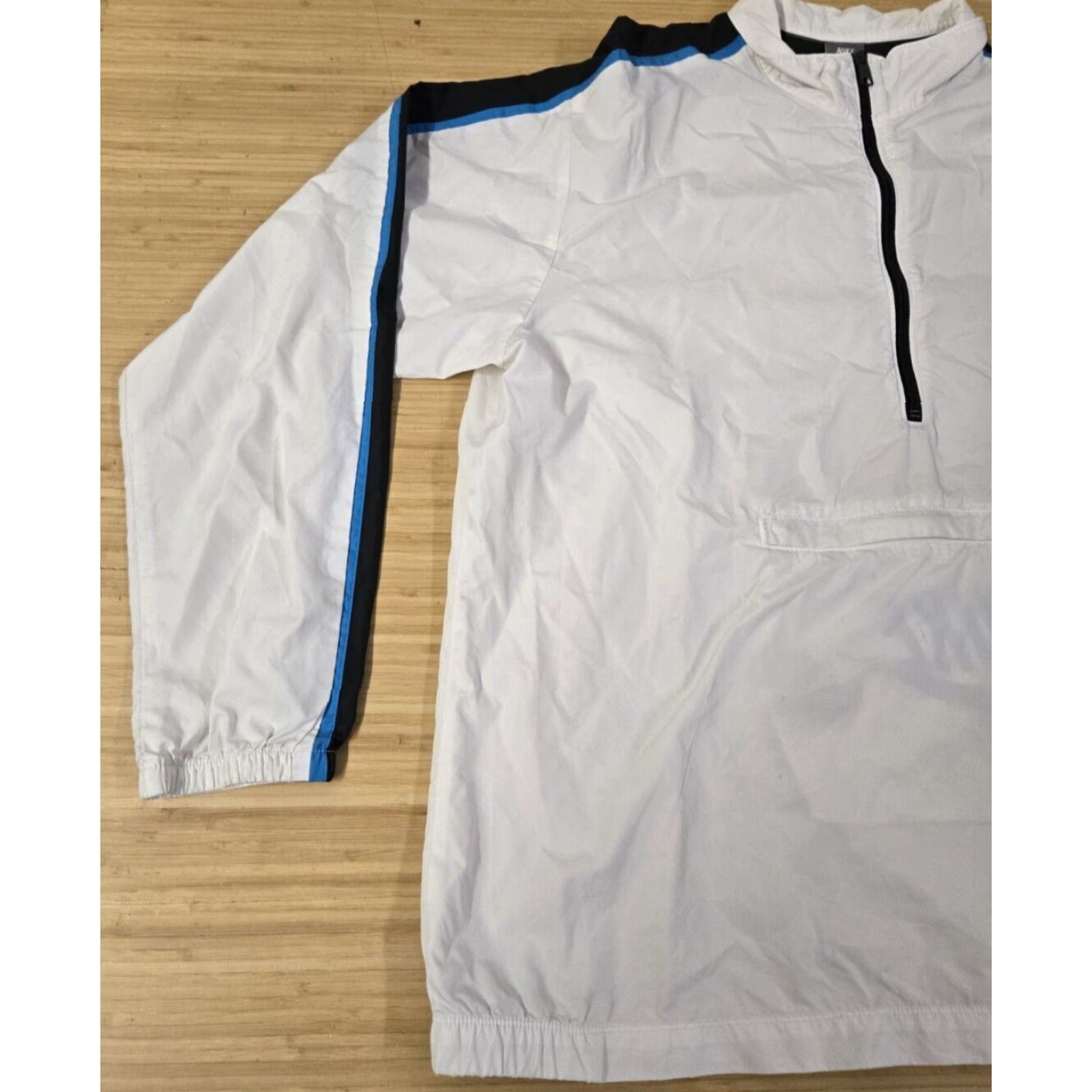 Nike VINTAGE Nike Jacket Mens 2XL Anorak Windbreaker White Nylon Softshell Lightweight Packable Kangaroo Pocket Embroidered Logo Y2K Size US XXL / EU 58 / 5 - 4 Thumbnail