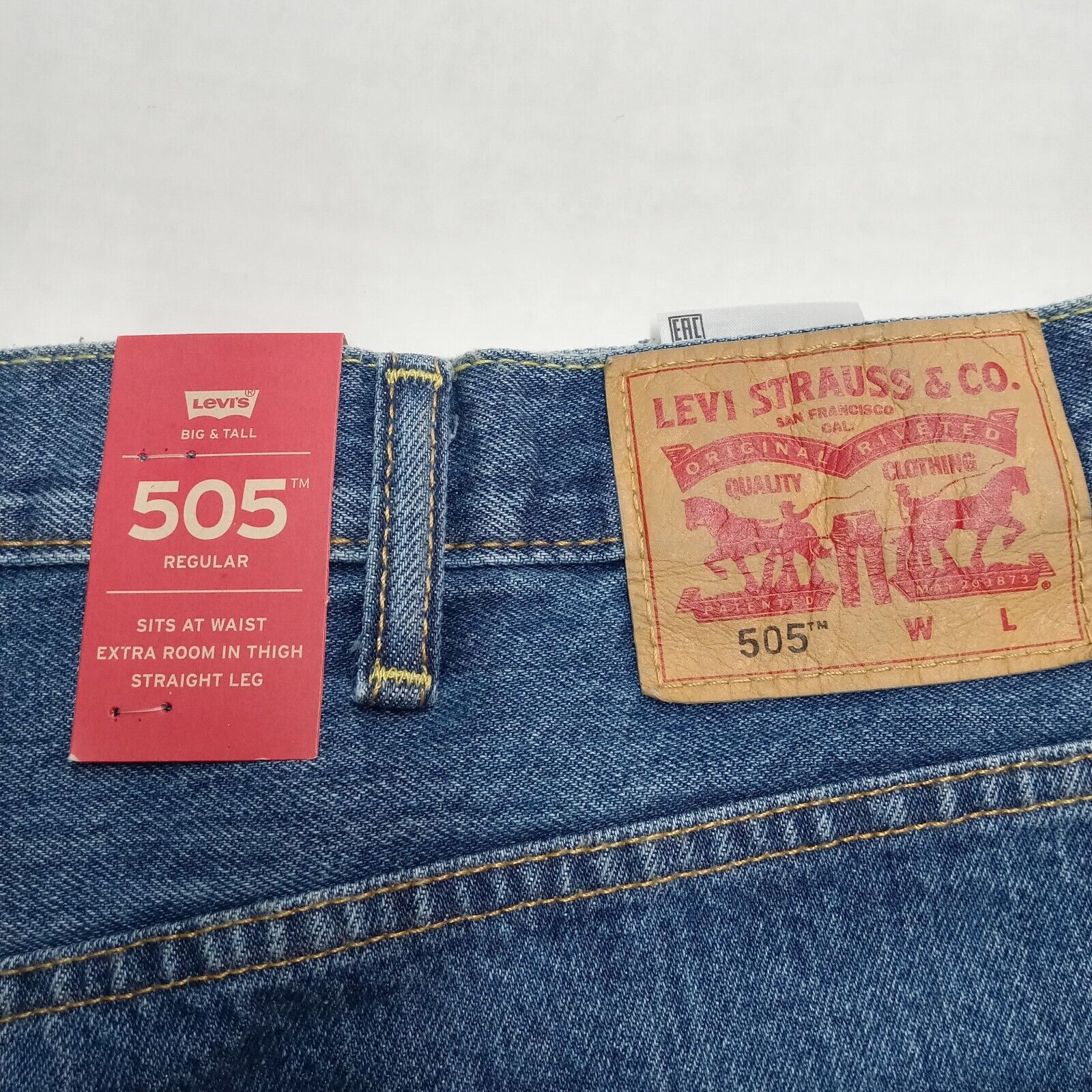 Levi's Levi's 505 Jeans Men's 52x30 Regular Fit Straight Leg Blue Size US 44 / EU 60 - 2 Thumbnail