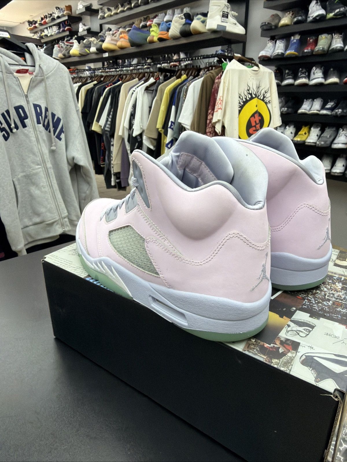 Jordan Brand Air Jordan 5 Retro Se Ester Pink DV0562-600 Men’s Size 10 Size US 10 / EU 43 - 16 Thumbnail