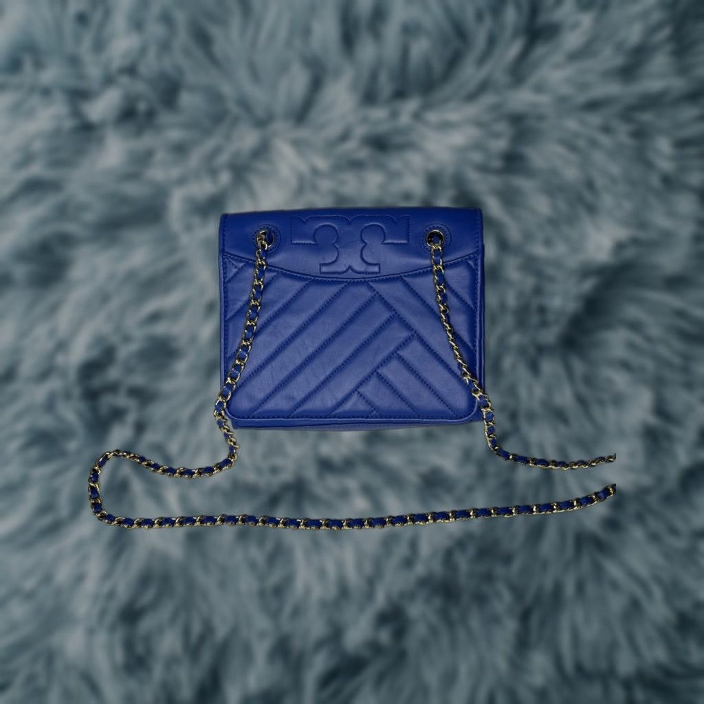 Tory Burch TORY BURCH Alexa Convertible Chain Crossbody Shoulder Bag Royal Blue Leather, Gray Leather; Gunmetal Black Chain, Medium York Tote, Crossbody, Women Size ONE SIZE - 1 Thumbnail