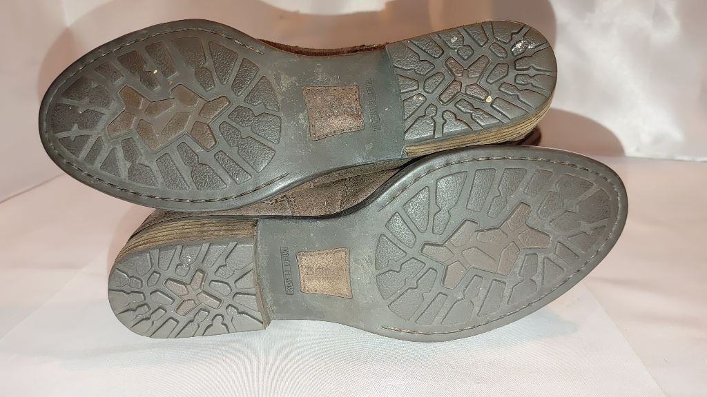 Born Born Odom Suede Boots Size 9.5M Size US 9.5 / IT 39.5 - 9 Thumbnail