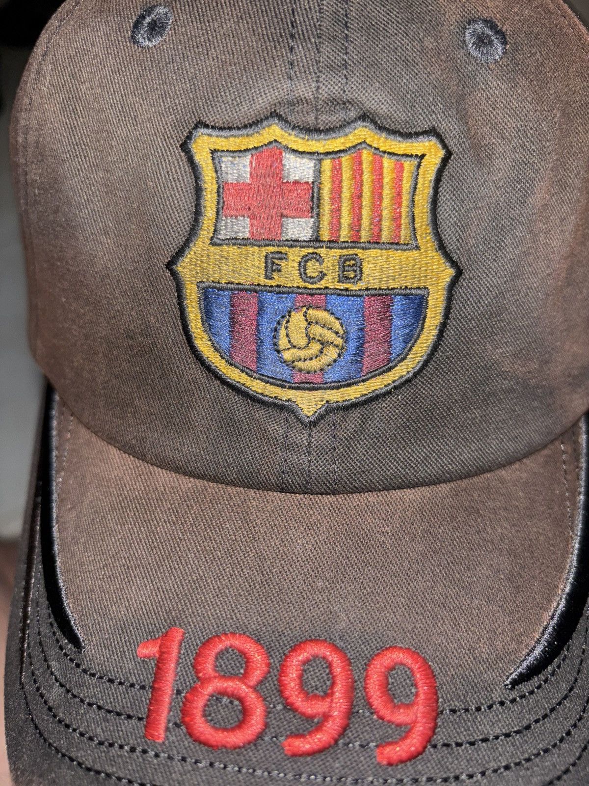 Travis Scott FC BARCELONA X TRAVIS SCOTT 1899 HAT Size ONE SIZE - 4 Thumbnail
