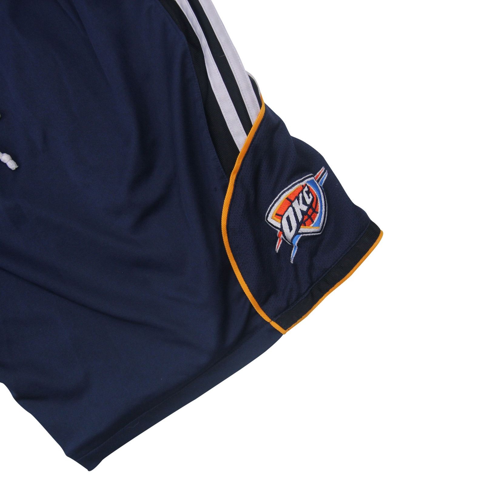 Adidas × NBA Adidas OKC Oklahoma City Thunder NBA Shorts Size US 34 / EU 50 - 2 Thumbnail