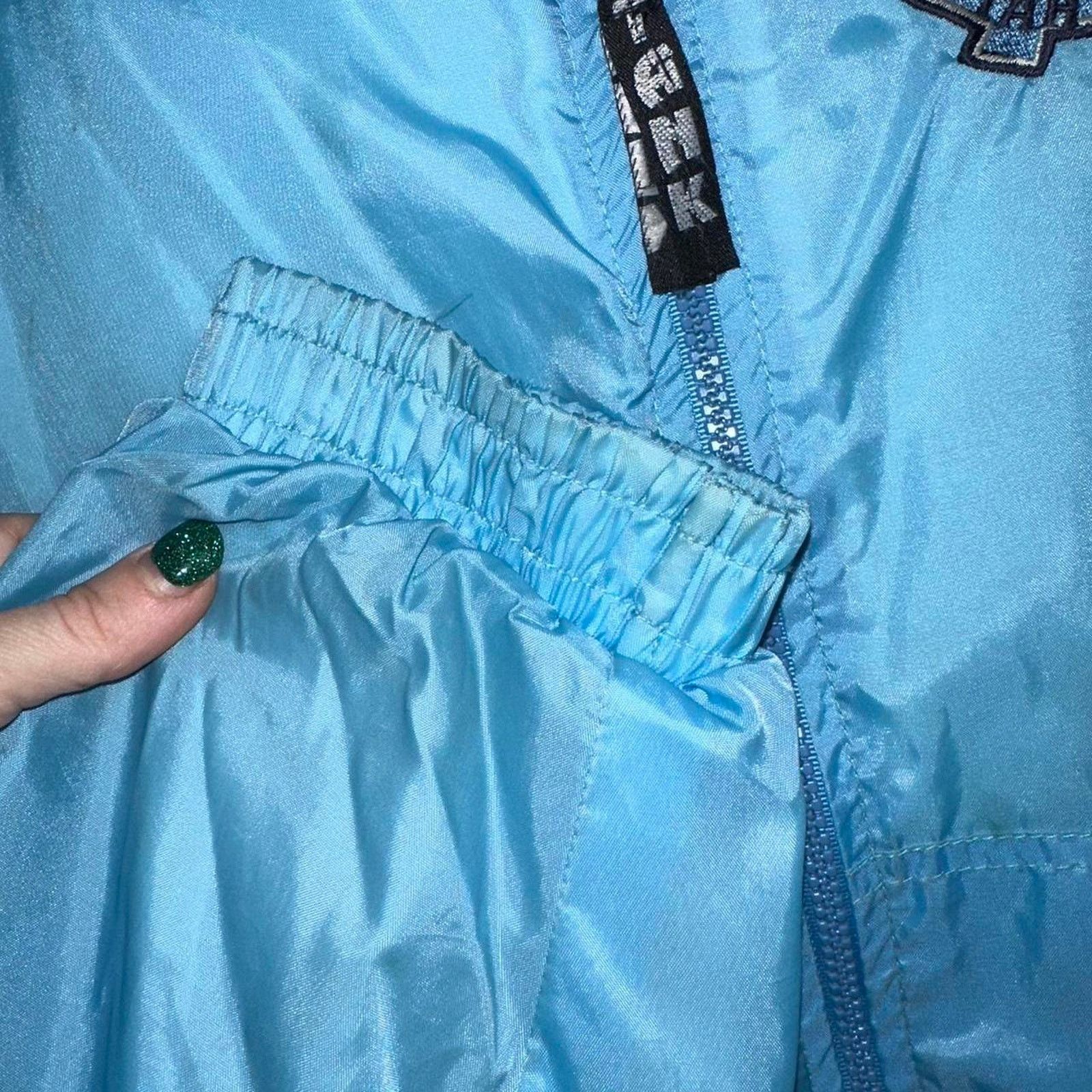 Vintage Vintage UNC Tar Heels Tank Windbreaker Jacket size XL Size US XL / EU 56 / 4 - 6 Thumbnail