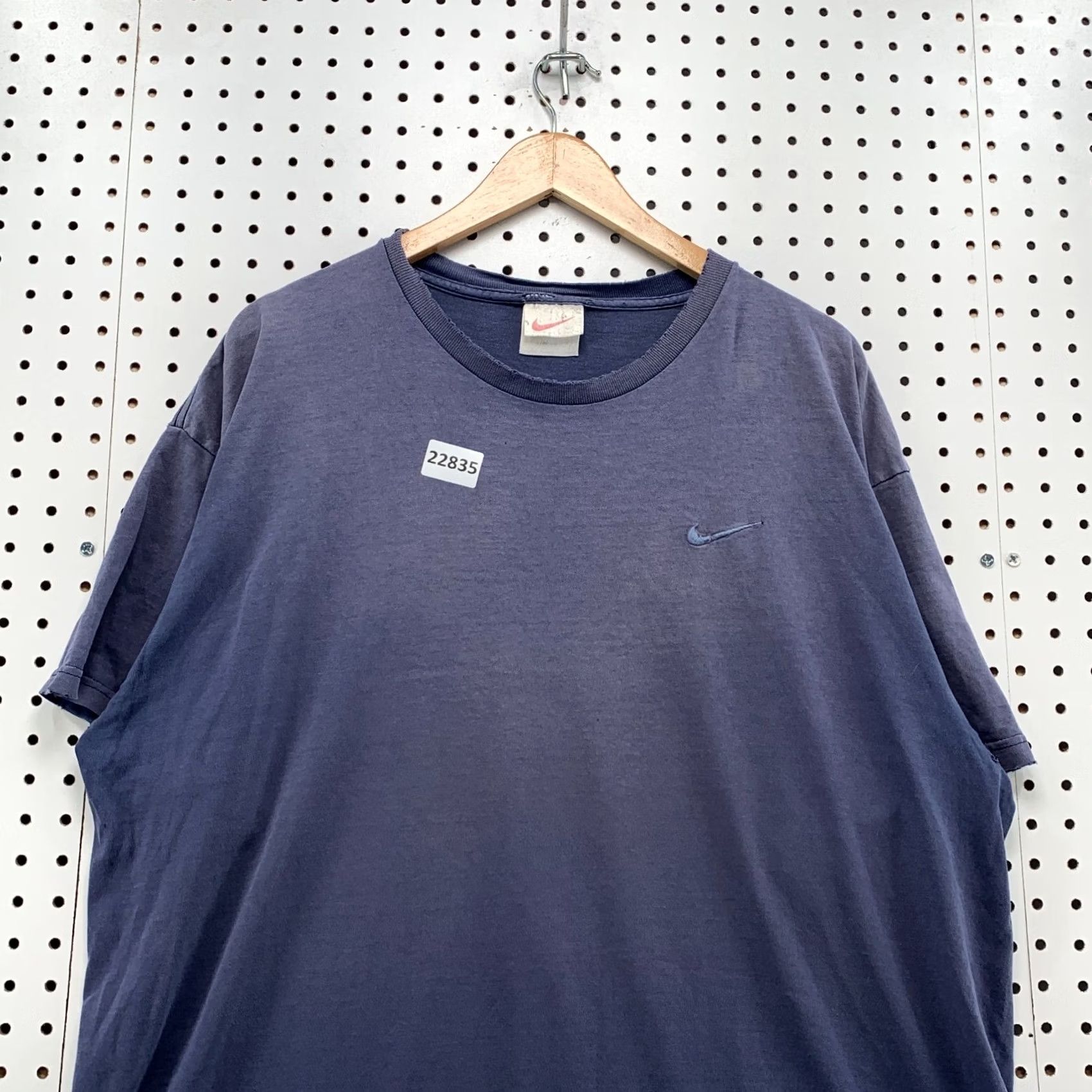 Nike VINTAGE 90s Nike SHirt Blue Embroidered Swoosh Distressed Adult XL Mens Size US XL / EU 56 / 4 - 2 Thumbnail