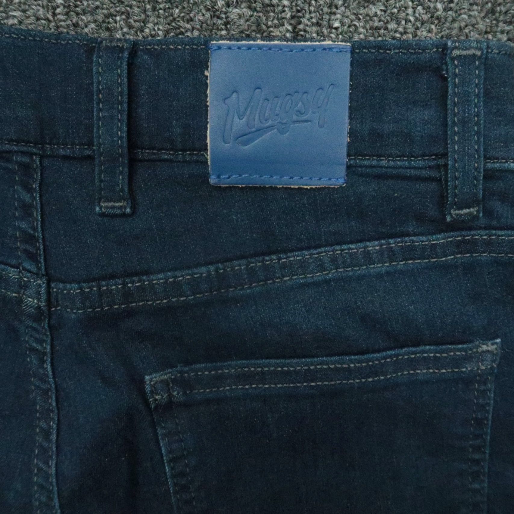 Mugsy Jeans Mens 30x32 Blue Fultons 5 Pocket Straight Stretch Dark Wash Denim Button Zip
