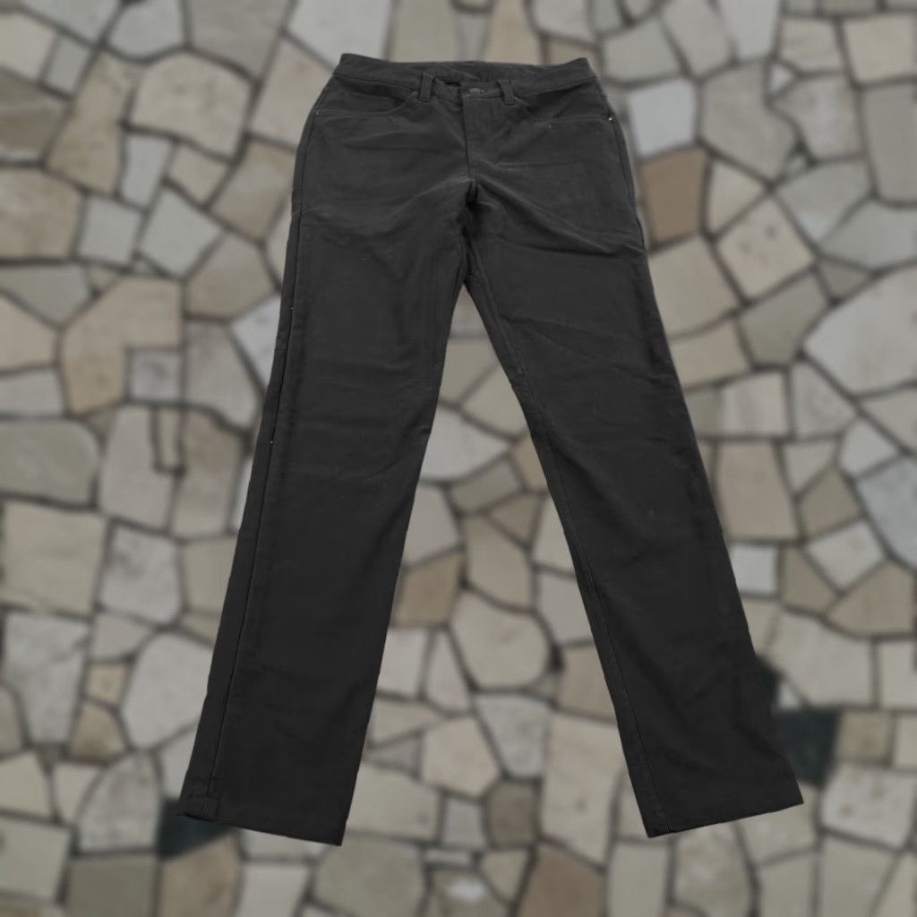 Lululemon Lululemon Pants Mens 28 Black ABC Pant Slim Utilitech 32" Performance Chino Size US 28 / EU 44 - 1 Thumbnail