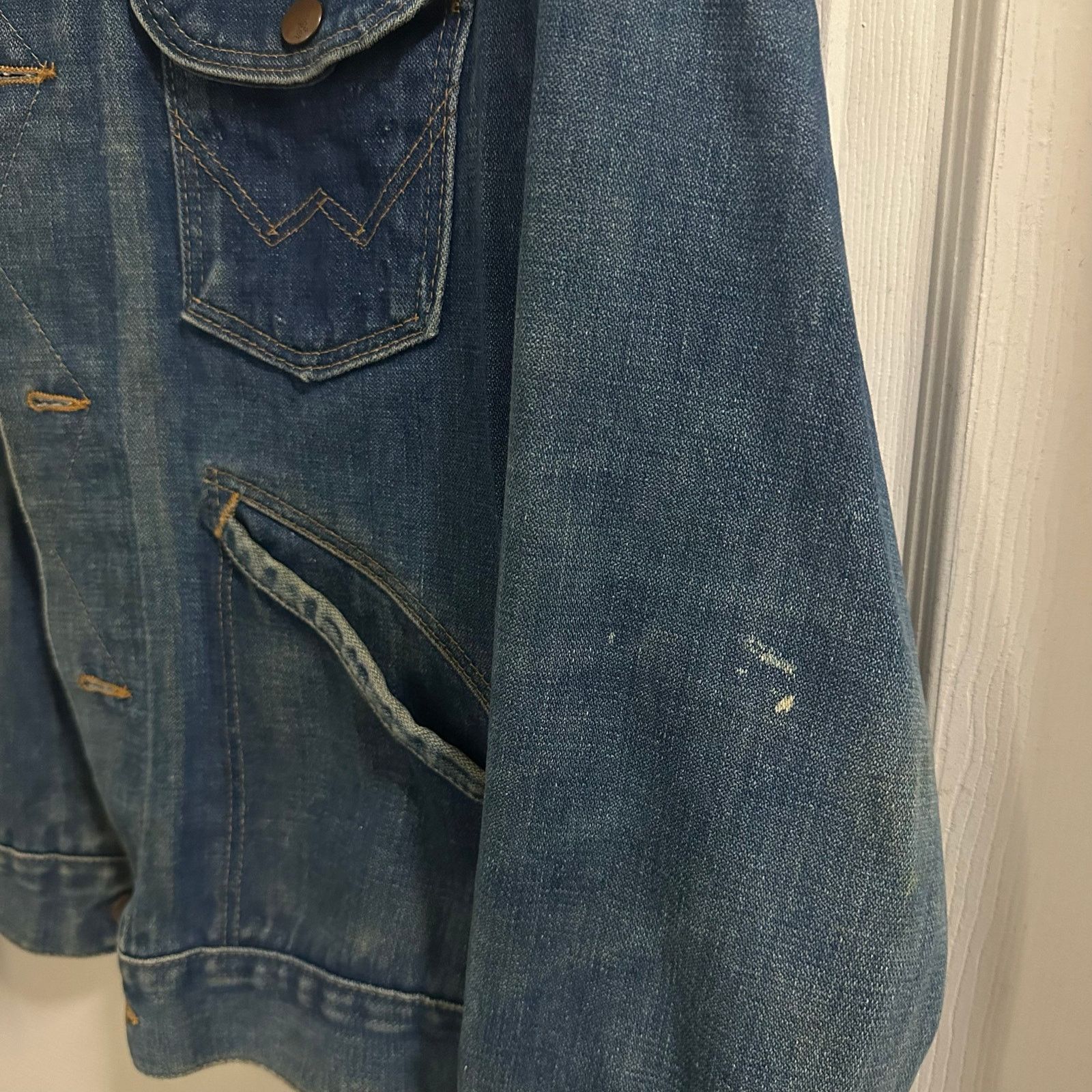 Wrangler RARE Vintage Wrangler 60s 70s Distressed Denim Jacket sz 36 Size US S / EU 44-46 / 1 - 4 Thumbnail