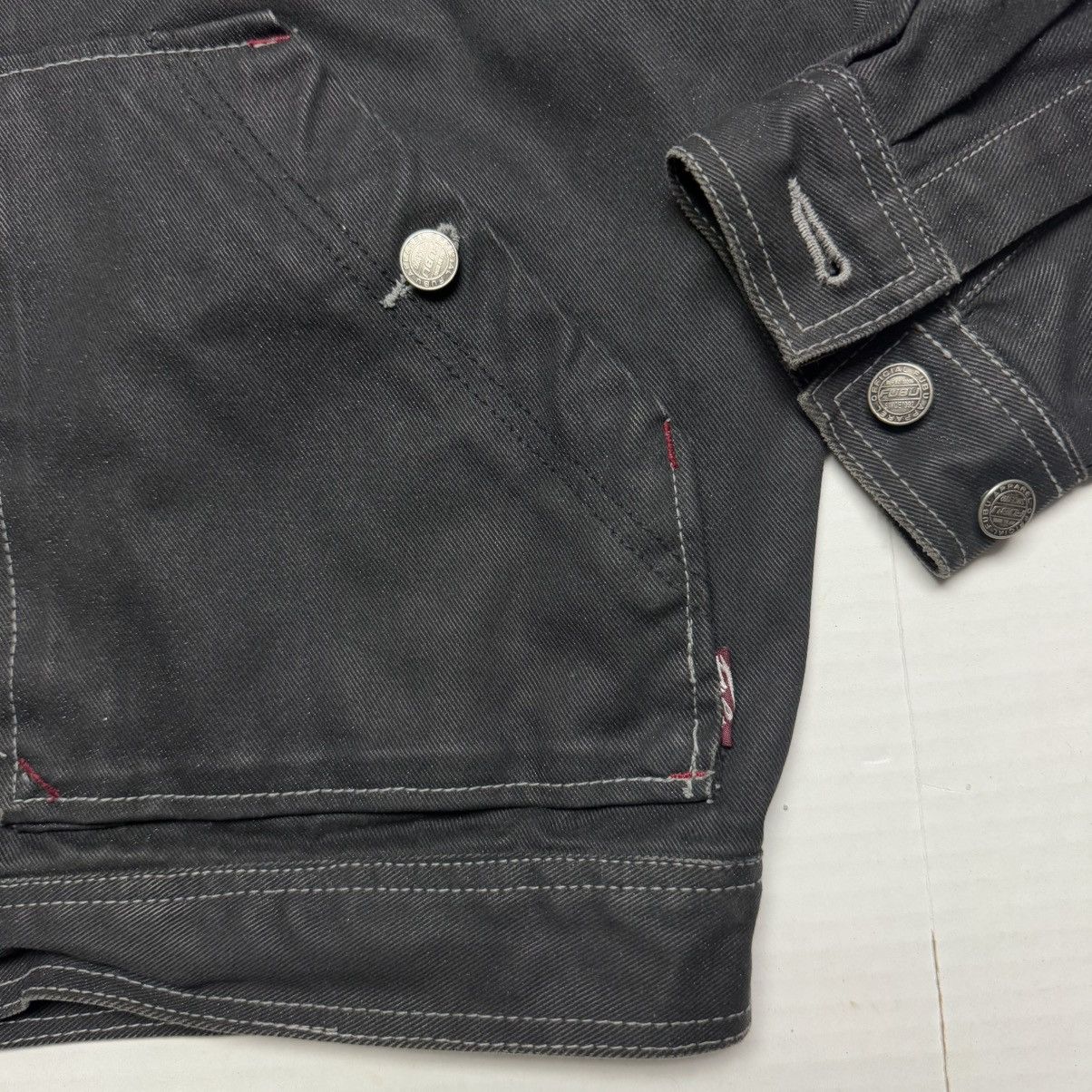 Fubu Vintage FUBU Denim Trucker Jean Jacket in Black Size: XL Size US XL / EU 56 / 4 - 2 Thumbnail