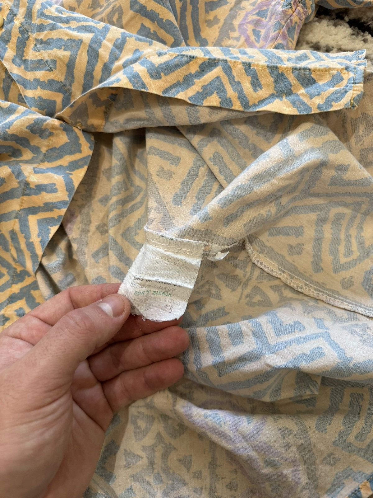 Quiksilver × Vintage 90’s Vintage Quiksilver AOP Aztec Surf USA Corduroy Shirt Size US XXL / EU 58 / 5 - 8 Thumbnail