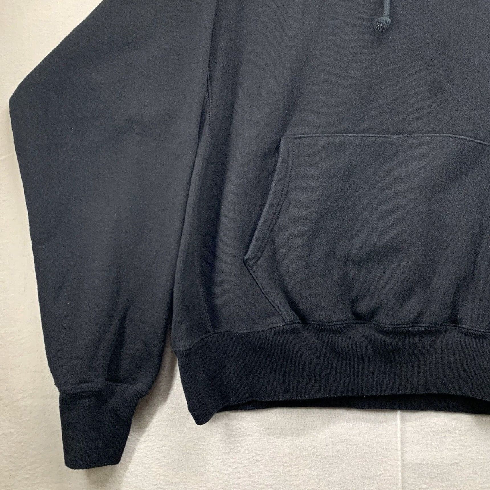 Champion VINTAGE Champion Reverse Weave Hoodie Men Large Black USA 90s Graphic Pullover Size US L / EU 52-54 / 3 - 2 Thumbnail