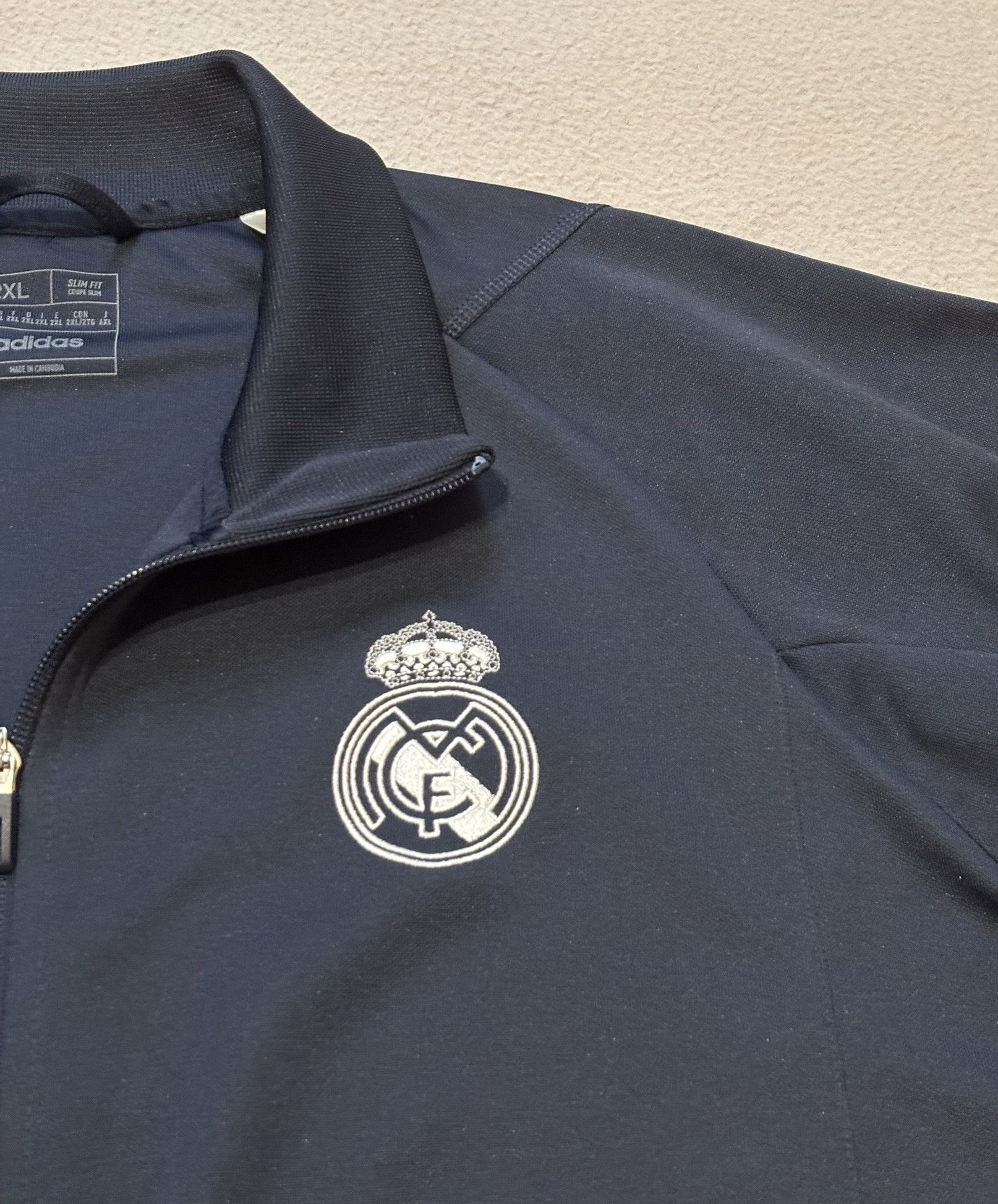 Adidas Real Madrid 2023/2024 Adidas Football Sweatshirt size 2XL Size US XXL / EU 58 / 5 - 7 Thumbnail