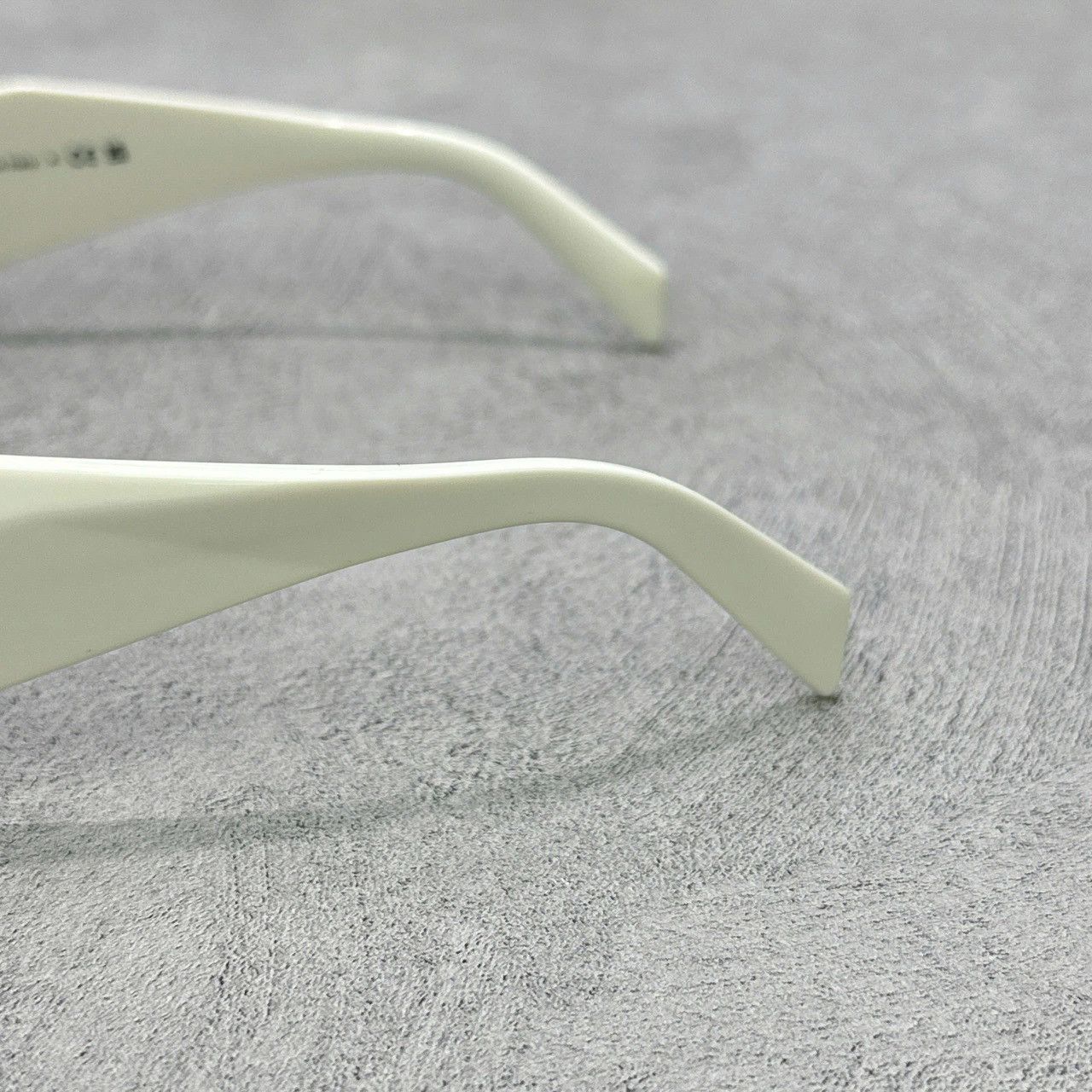 Prada PRADA 0PR 17WS 1425S0 SUNGLASSES Size ONE SIZE - 6 Thumbnail