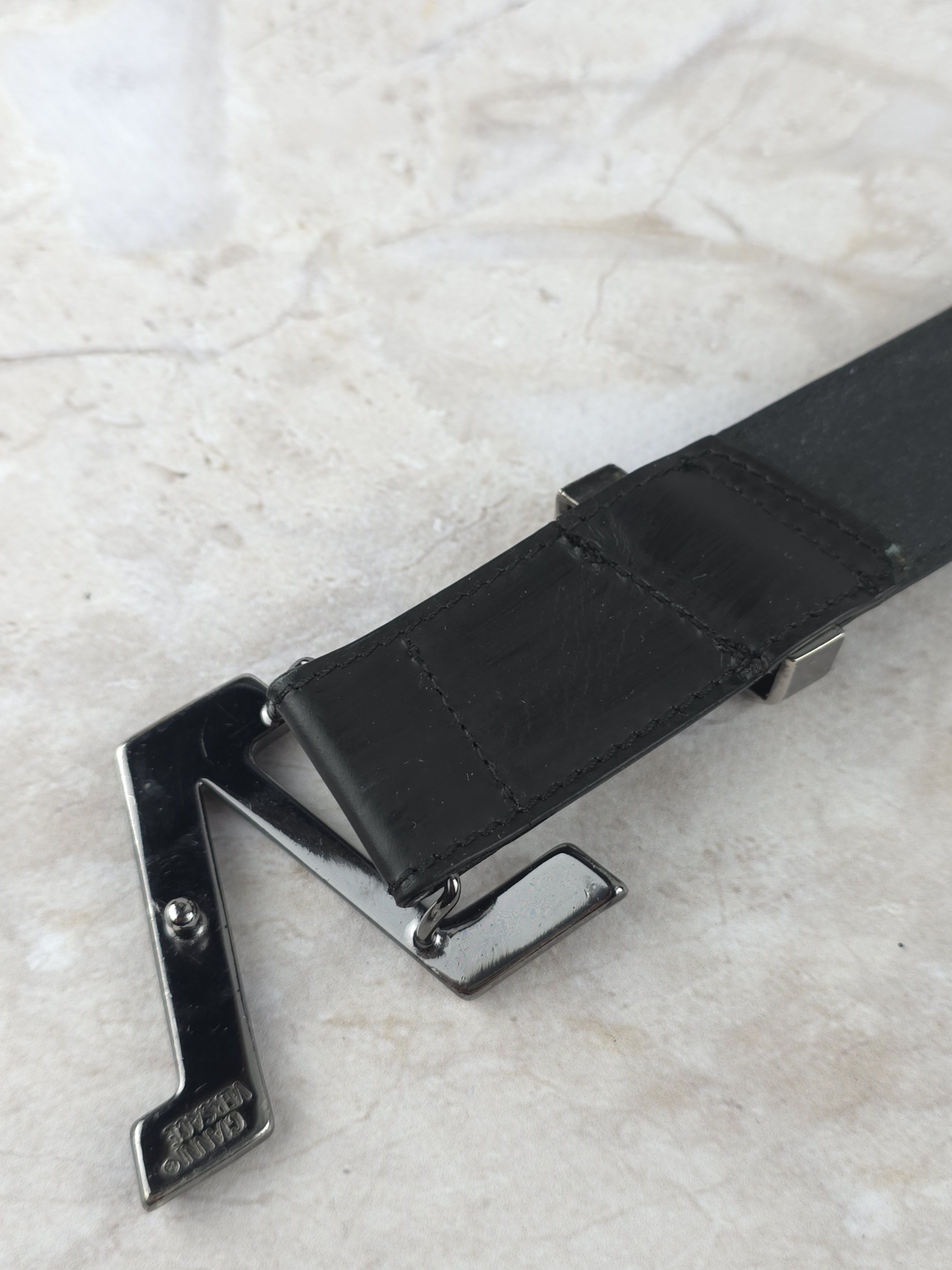 Versace Vintage Gianni Versace "V" Logo Belt Archival 90s VS2 Line Size 36 - 7 Thumbnail