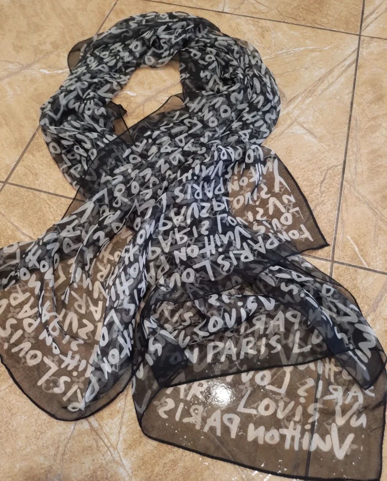 Louis Vuitton × Stephen Sprouse Louis Vuitton x Stephen Sprouse "Graffiti" Scarf Size ONE SIZE - 1 Thumbnail
