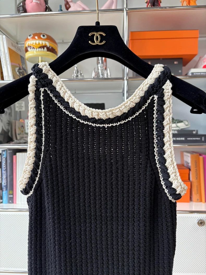 Chanel Chanel Black and white rolled-edged temperament knitted sk Size XXS / US 00 / IT 34 - 3 Thumbnail