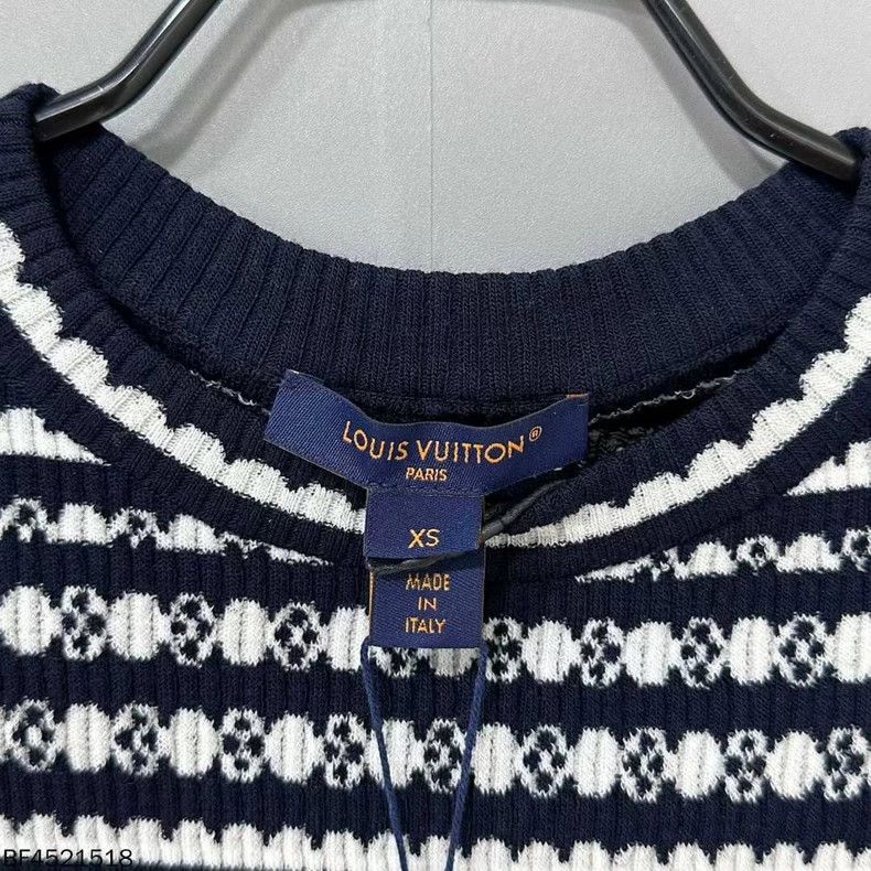 Louis Vuitton Louis Vuitton 25 new scalloped striped knitted short sleev Size XS / US 0-2 / IT 36-38 - 6 Thumbnail