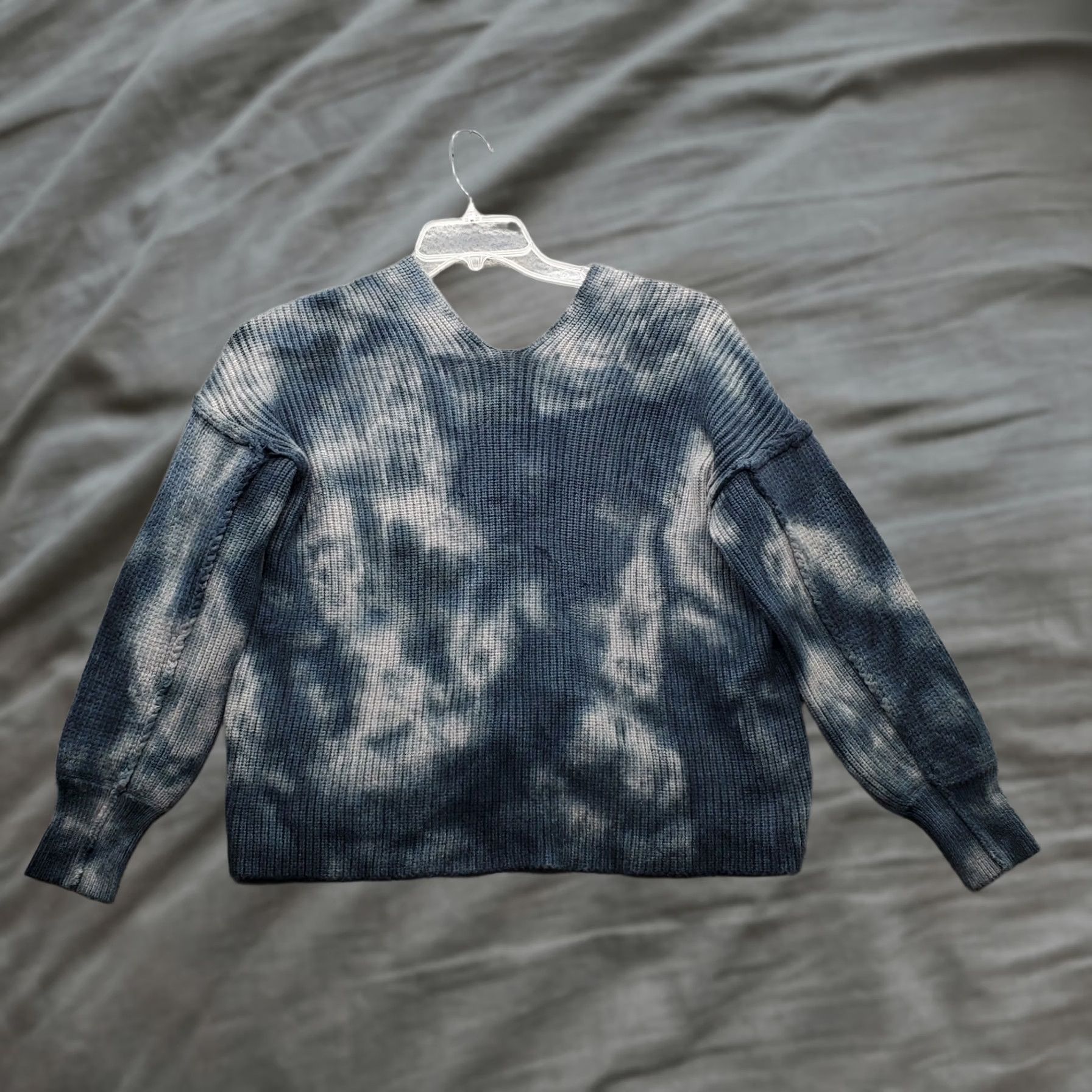 Vintage Havana Vintage Havana Womens Small Multi Tie Dye Crop Sweater V Neck Knit Pullover Raglan Long Sleeve Casual Fall Winter Hoodie? Size S / US 4 / IT 40 - 1 Thumbnail