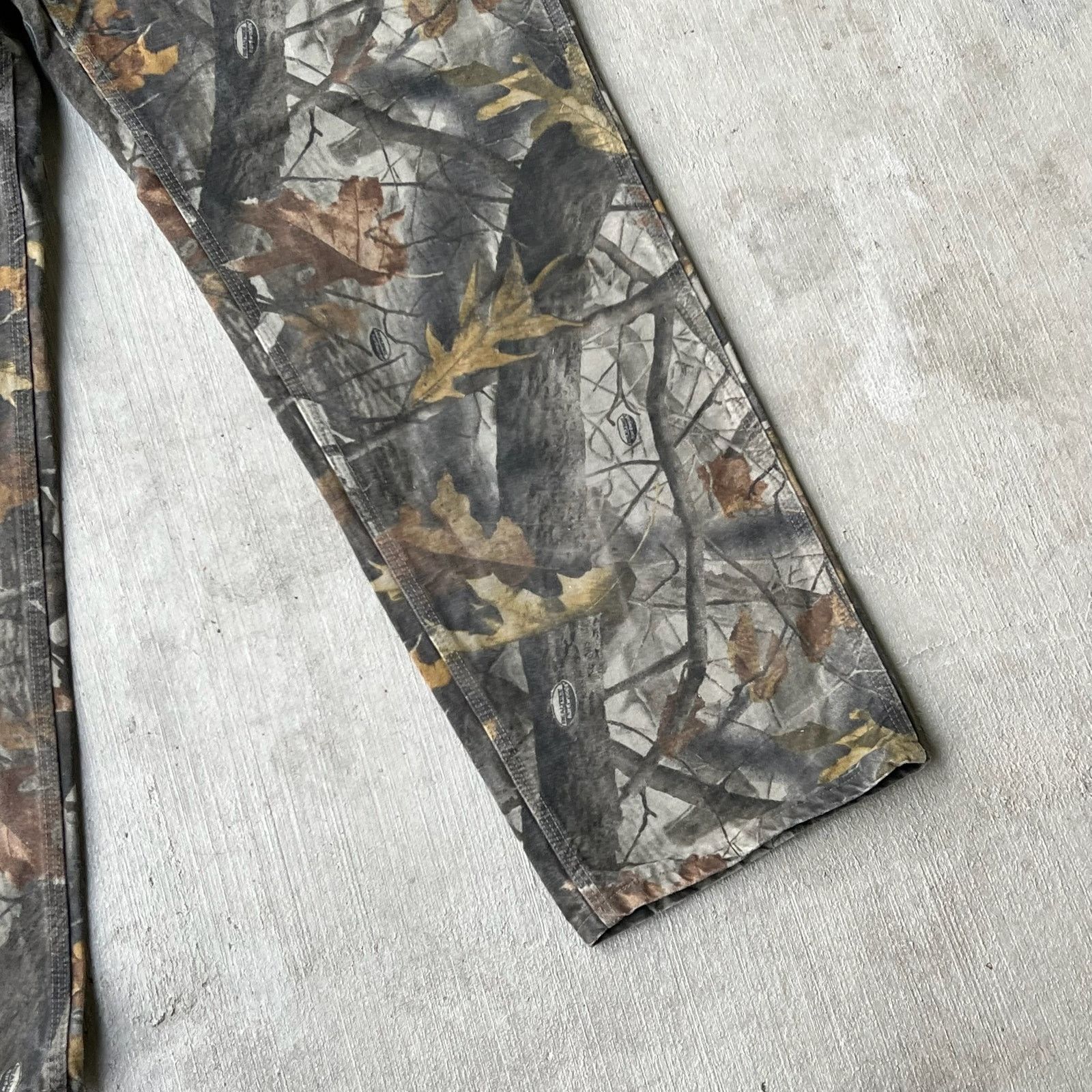 Carhartt × Vintage Carhartt realtree camo work wear carpenter pants Size US 43 - 7 Thumbnail