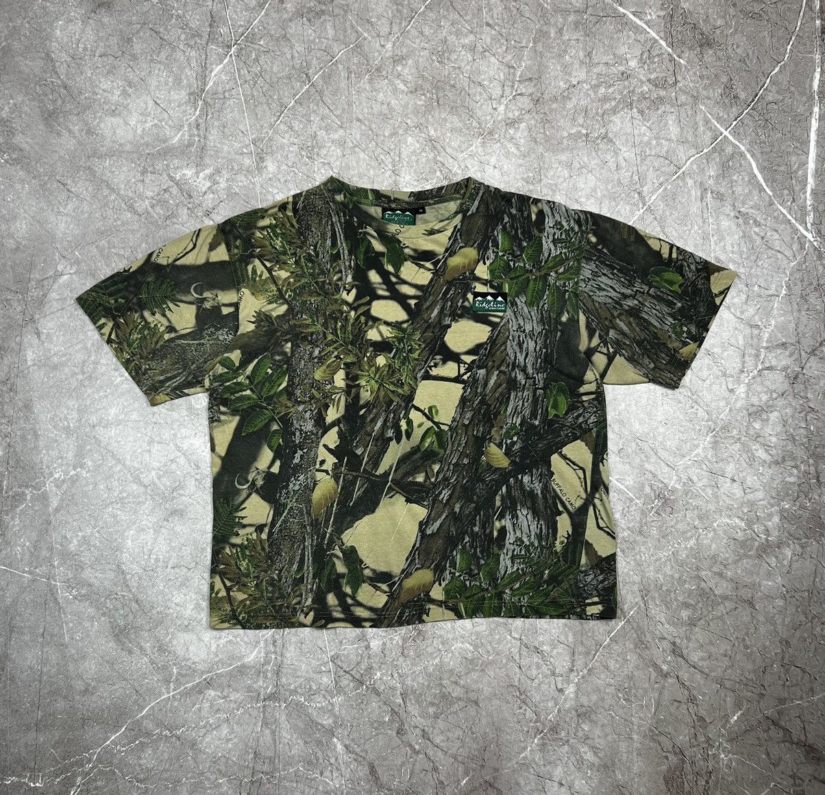 Realtree × Vintage Vintage Realtree T Shirt Tee Baggy Overprinted y2k hype 90s Size US M / EU 48-50 / 2 - 1 Thumbnail