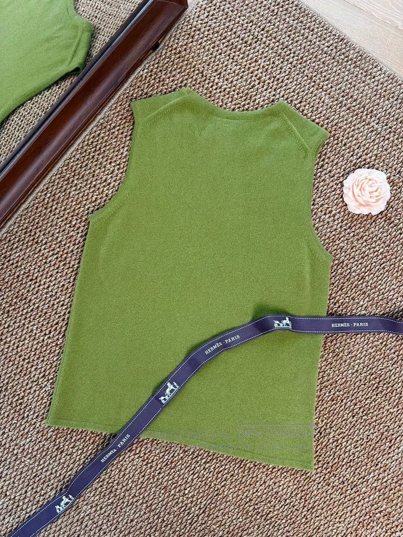 Hermes Hermes Cashmere Knit Sleeveless Top - Kiwi Green Size XS / US 0-2 / IT 36-38 - 2 Thumbnail