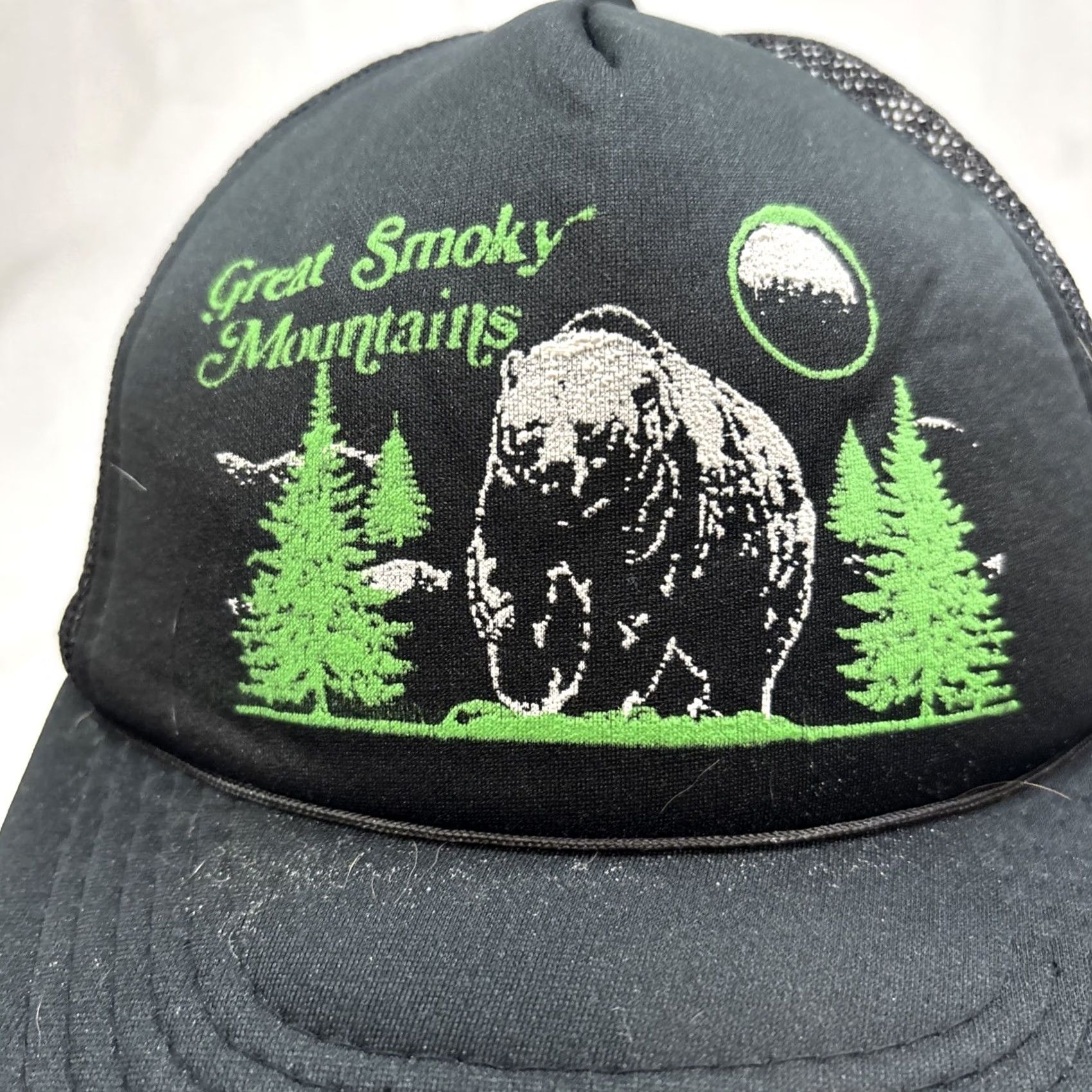 Vintage VINTAGE Great Smoky Mountains National Park Black Trucker Cap Hat Bear Snapback Men One Size Black Trucker Hat Snapback National Parks Mens Size US M / EU 48-50 / 2 - 3 Thumbnail