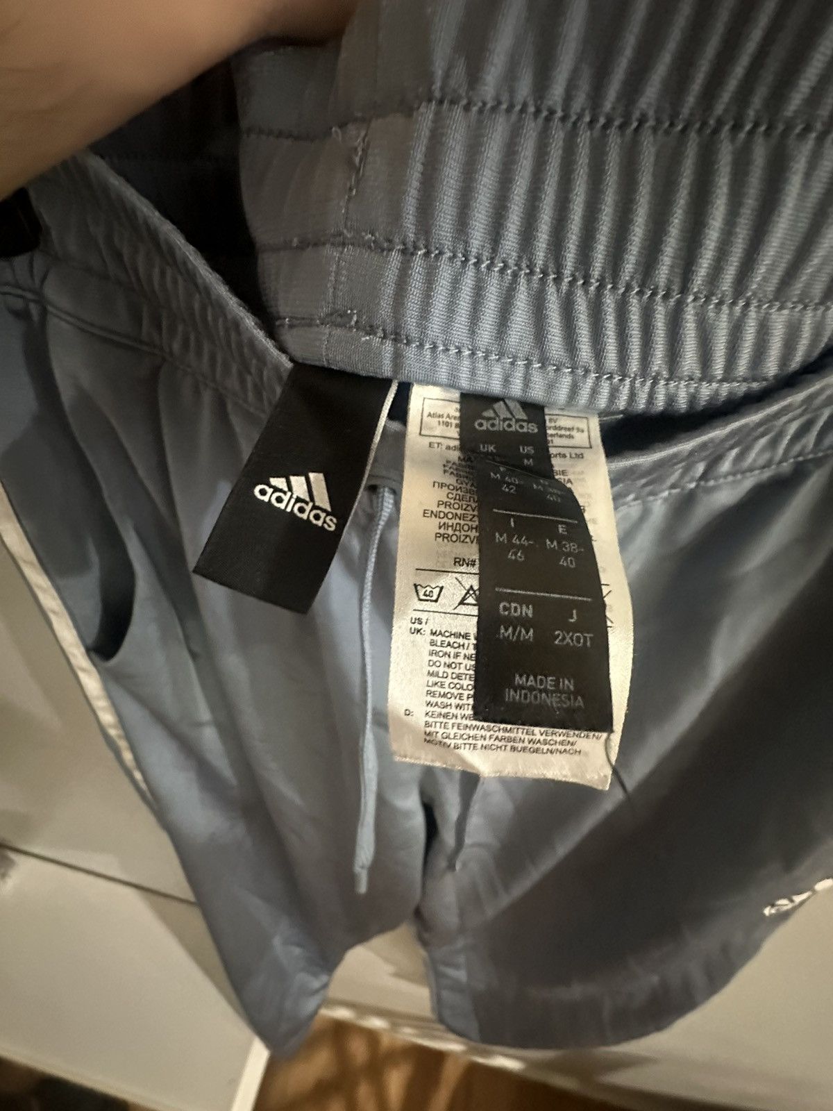Adidas Adidas track pant Size US 33 - 2 Thumbnail
