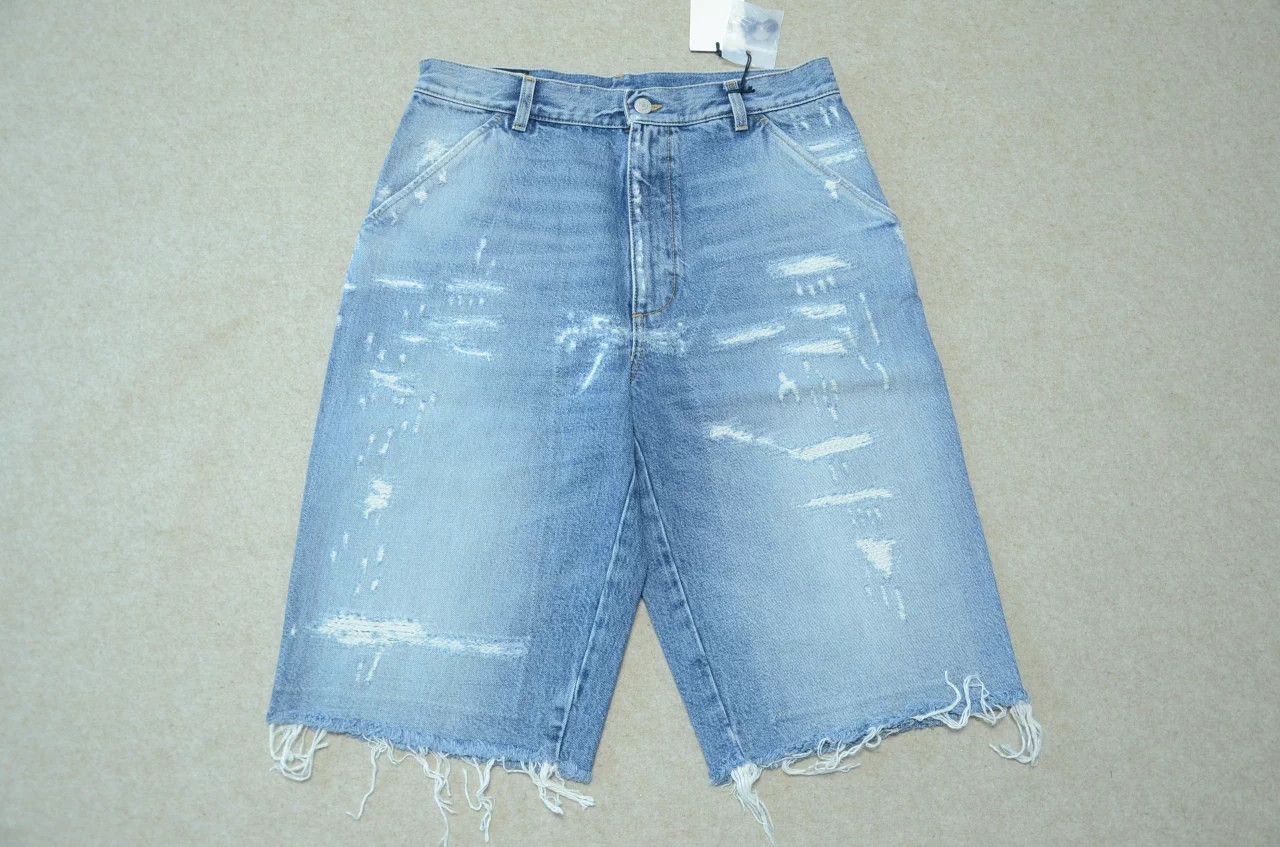 Gucci Gucci Blue Washed Distressed Cat Whisker Denim Short 33 Size US 33 - 1 Thumbnail