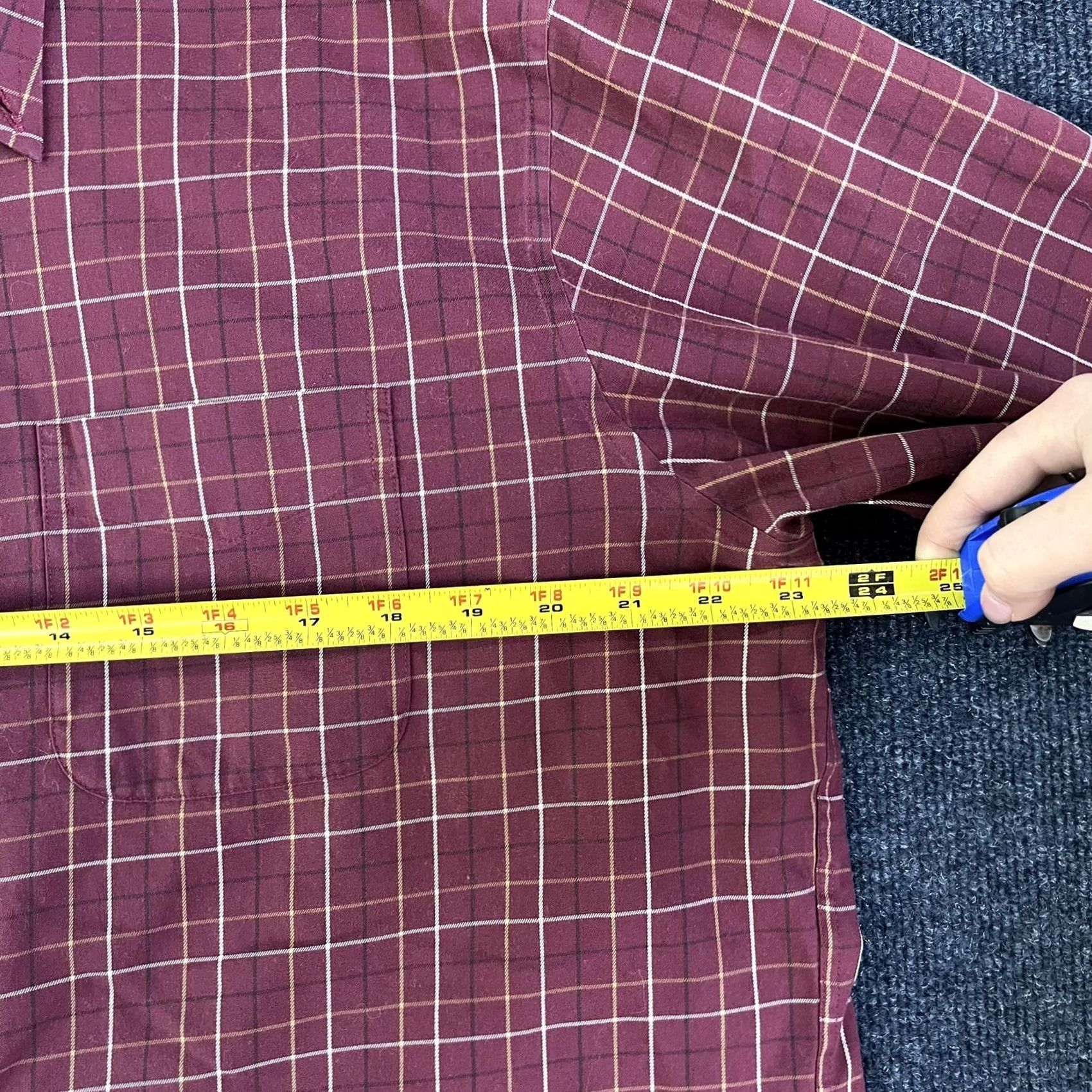 Vintage VINTAGE LL Bean Shirt Mens Large Burgundy Plaid Wrinkle Resistant Cotton Button Down Size US L / EU 52-54 / 3 - 5 Thumbnail