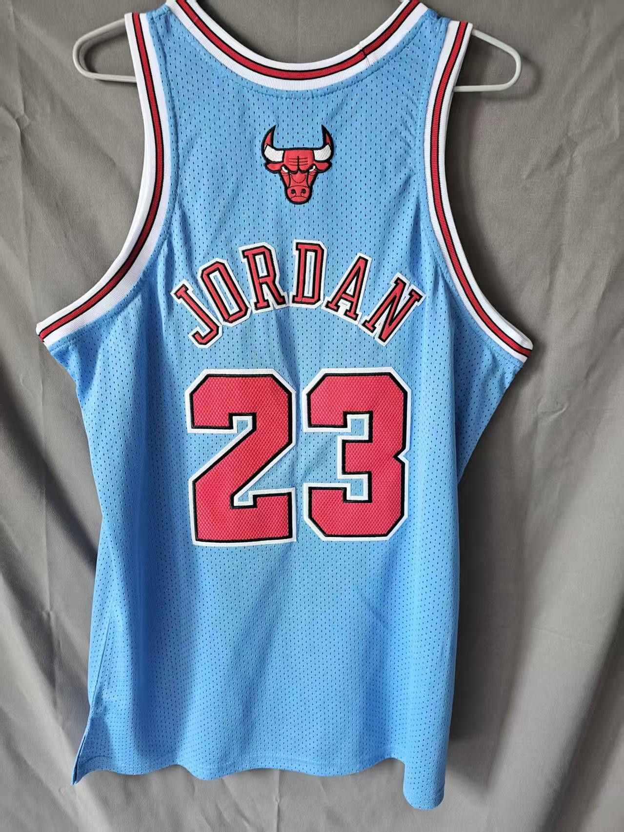 NBA Chicago Bulls #23 Michael Jordan Jersey Double Stitched Size US M / EU 48-50 / 2 - 1 Thumbnail