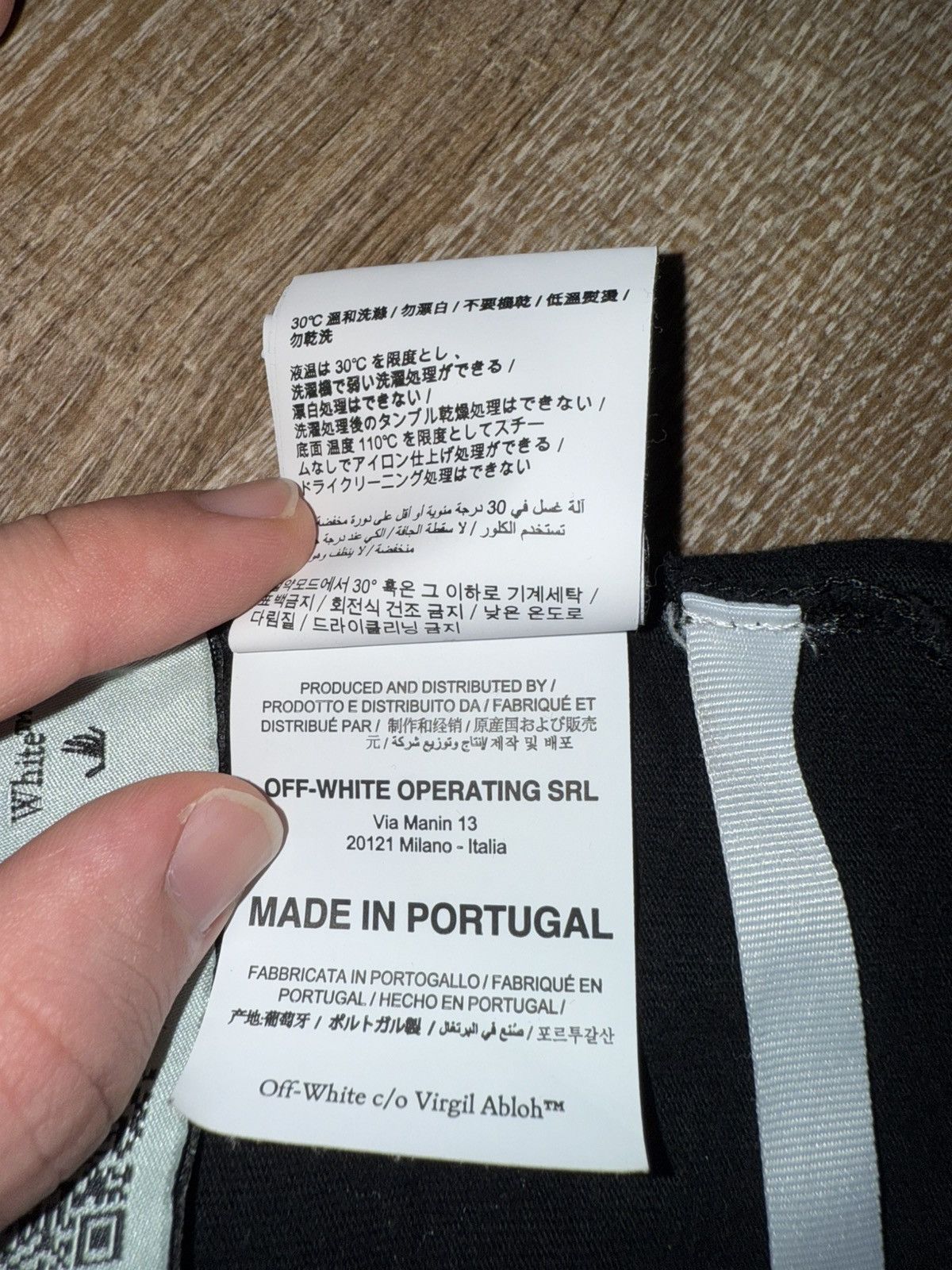 Off-White Off-White Peace World-Wide Logo Black T Size US XS / EU 42 / 0 - 8 Thumbnail